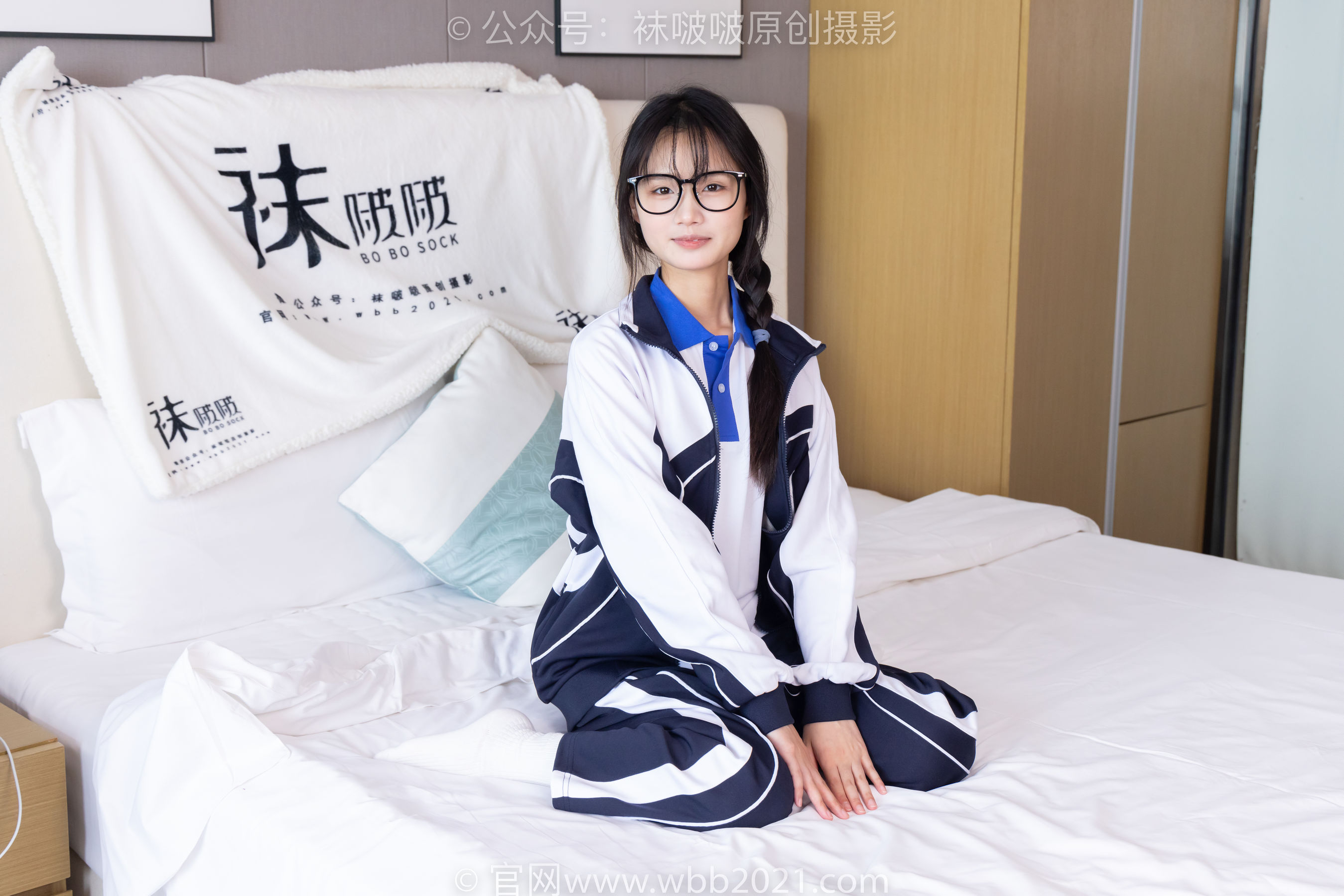 BoBoSocks袜啵啵 No.456 甜甜圈 -运动鞋、白棉袜、裸足、校服/(150P)