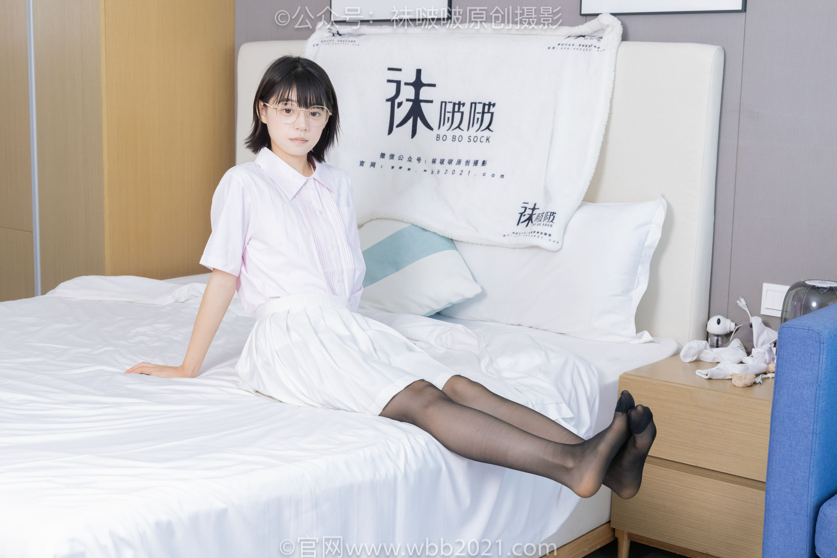 BoBoSocks袜啵啵 No.449 糯米 运动鞋、白棉袜、黑丝/(148P)