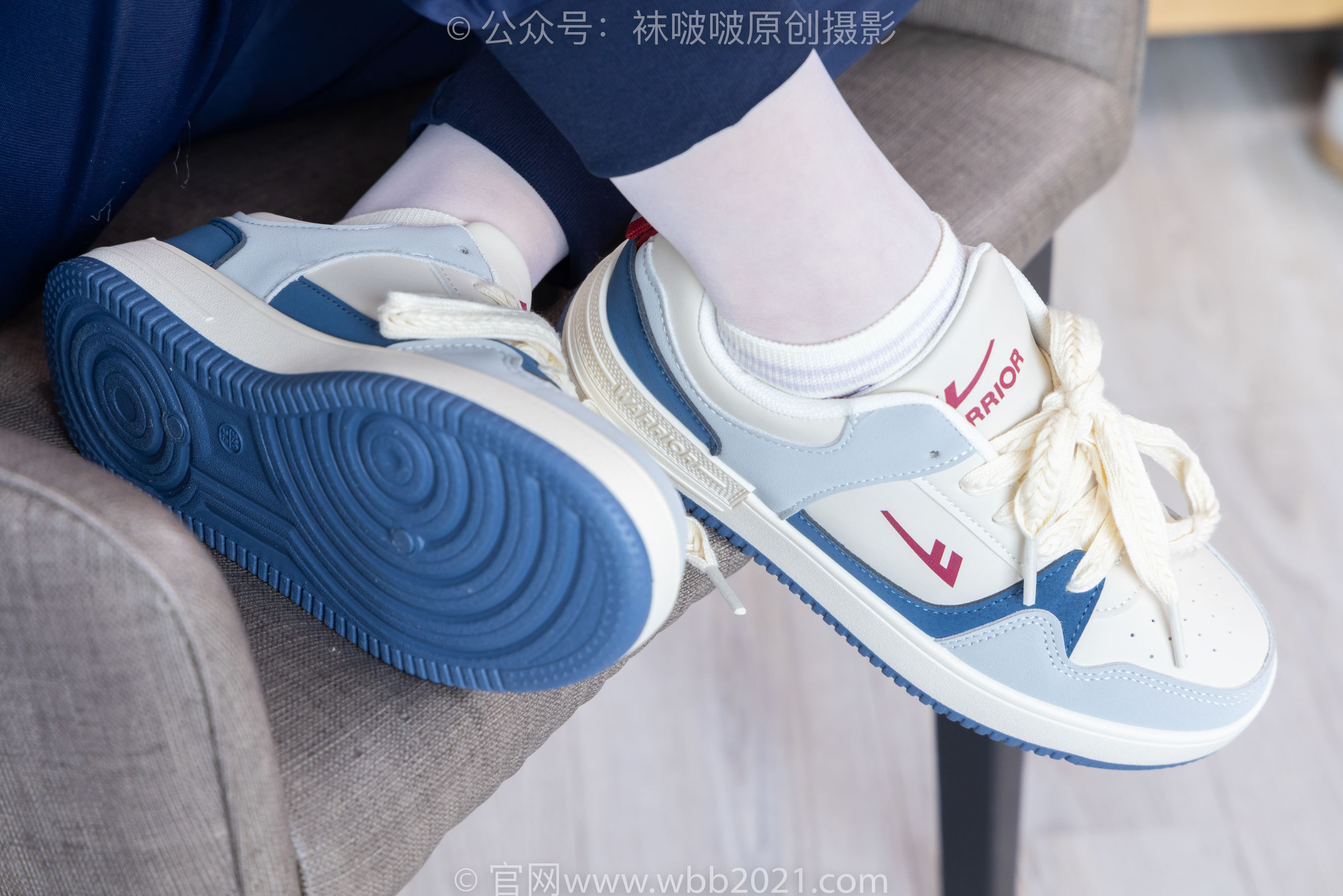 BoBoSocks袜啵啵 No.446 甜甜圈 板鞋、白棉袜、白丝、校服裤里丝/(150P)