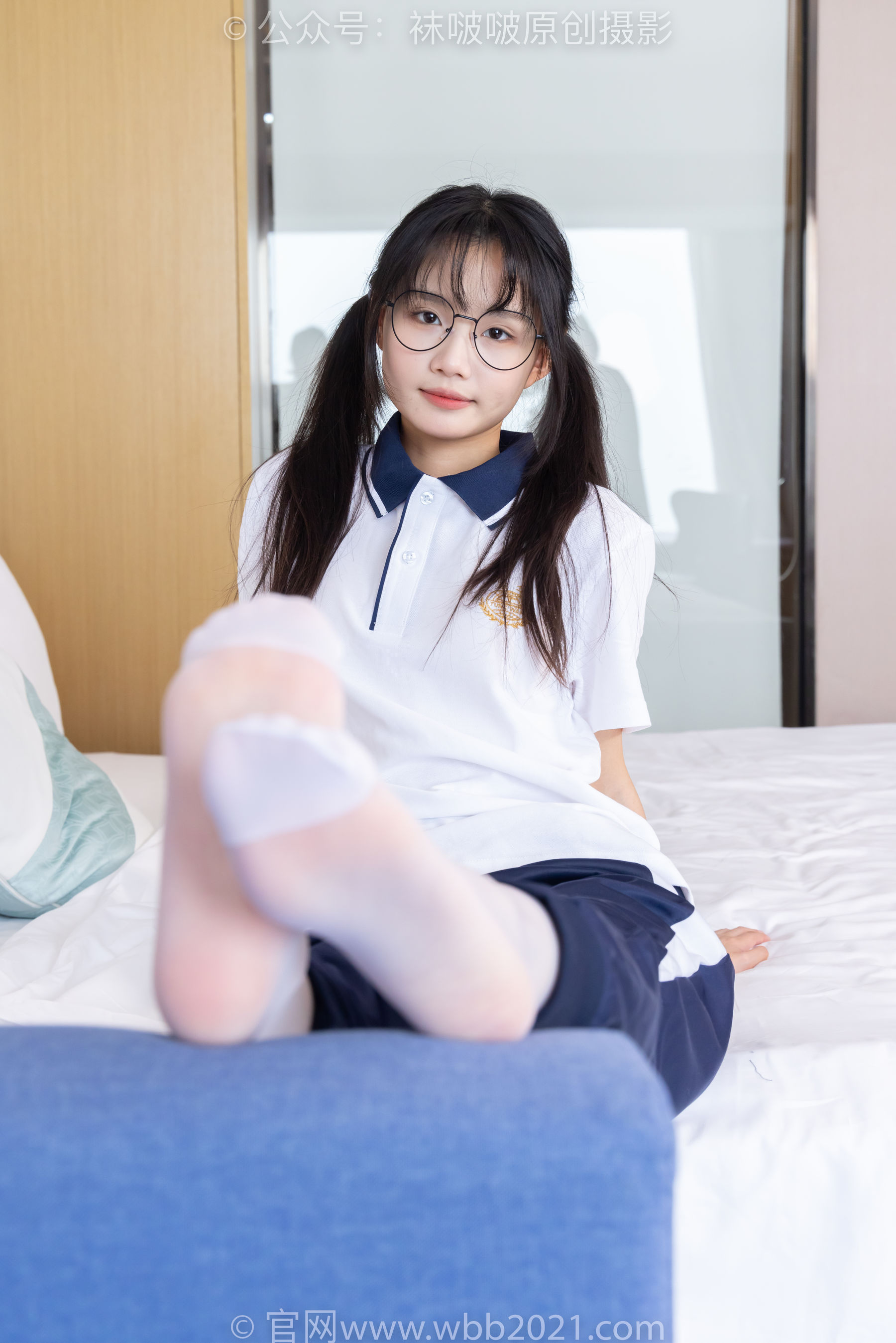 BoBoSocks袜啵啵 No.446 甜甜圈 板鞋、白棉袜、白丝、校服裤里丝/(150P)