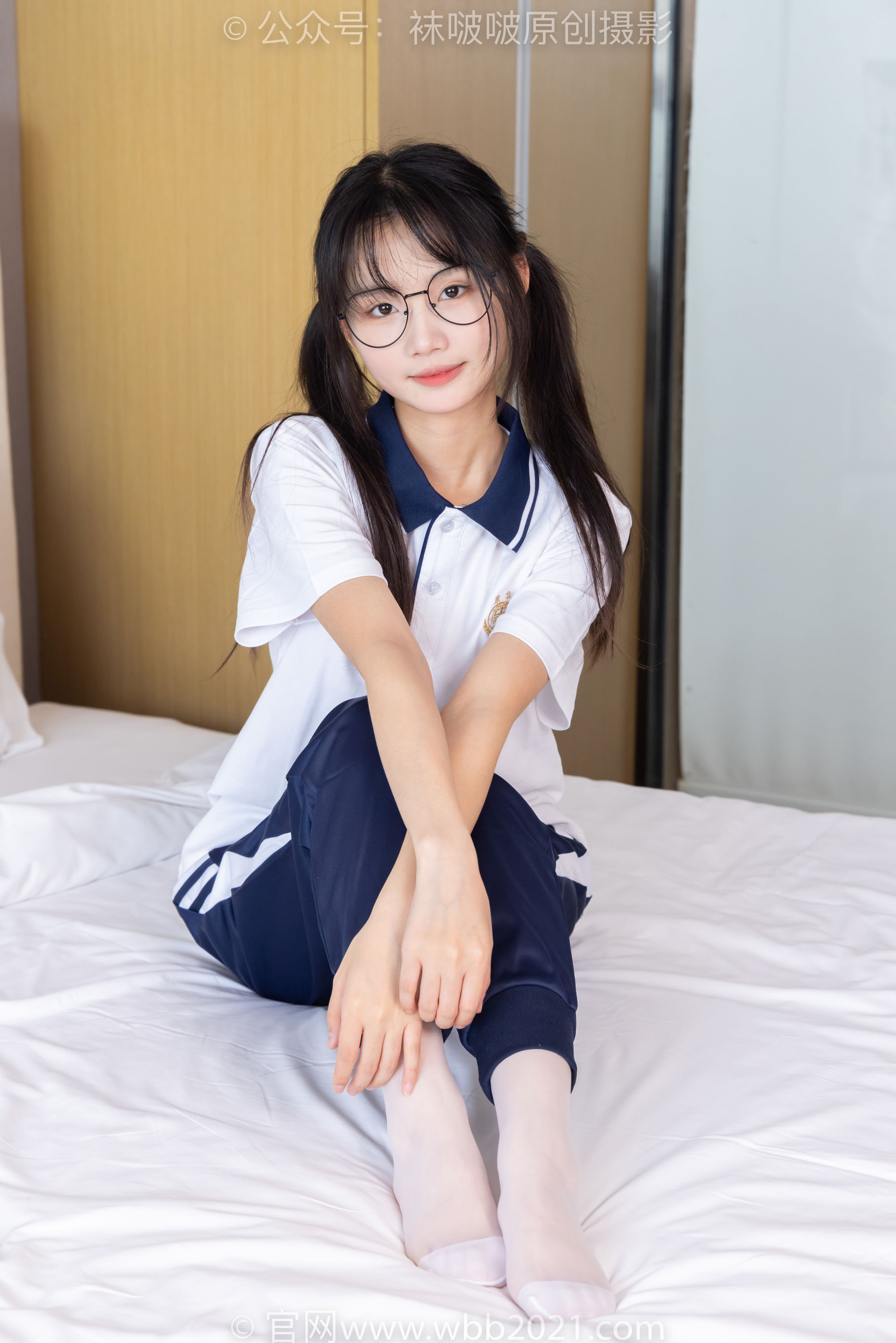 BoBoSocks袜啵啵 No.446 甜甜圈 板鞋、白棉袜、白丝、校服裤里丝/(150P)
