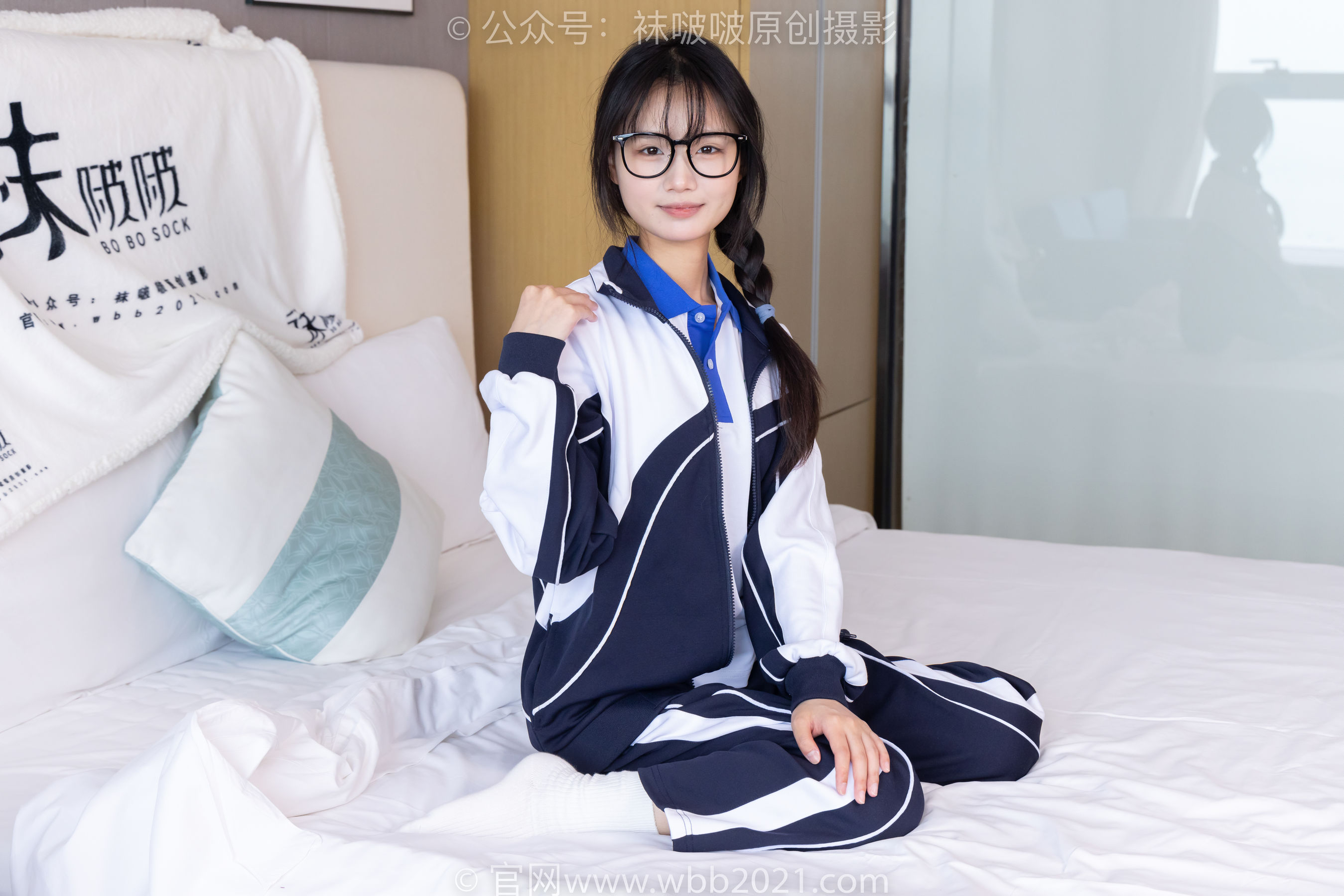 BoBoSocks袜啵啵 No.456 甜甜圈 -运动鞋、白棉袜、裸足、校服/(150P)