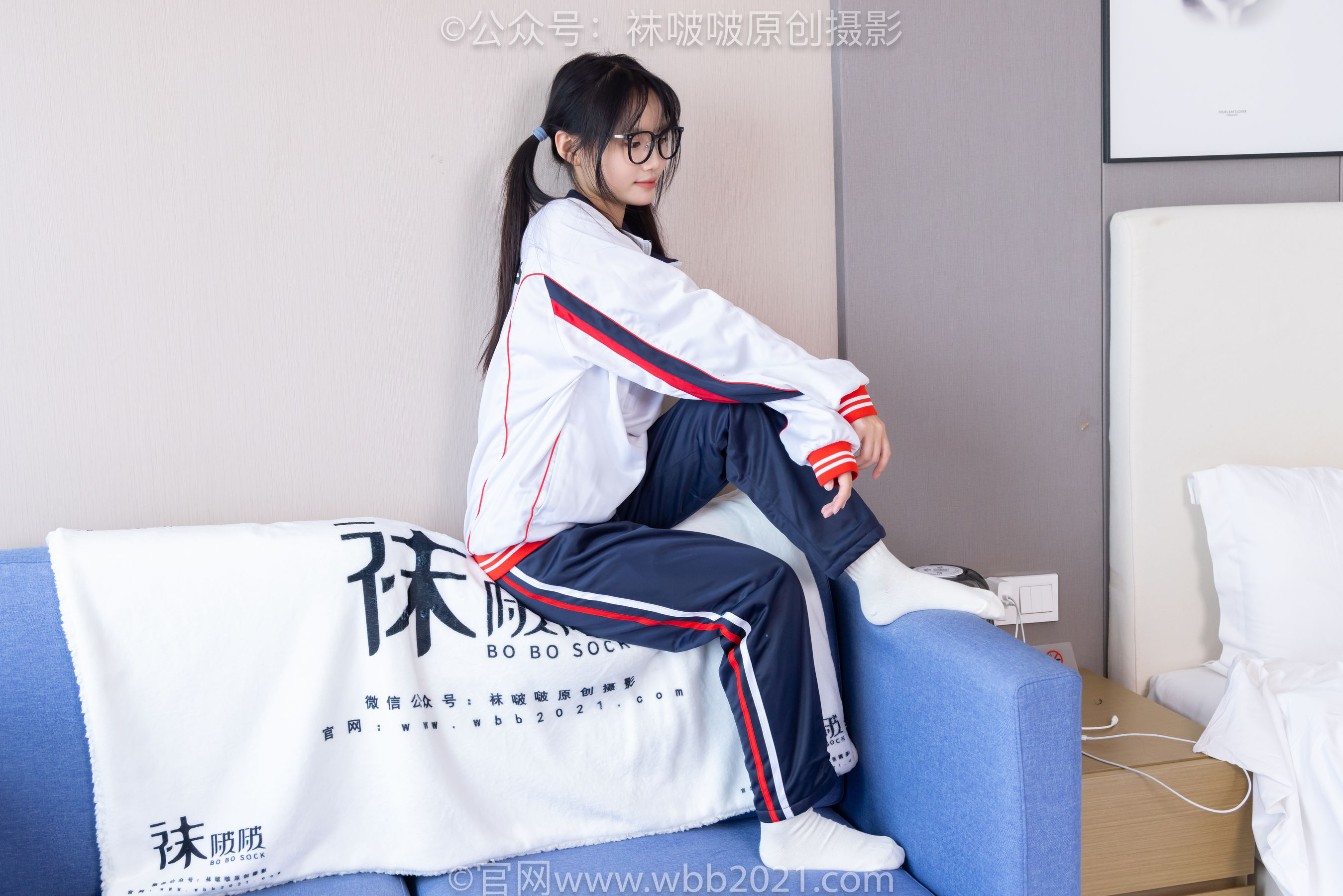 BoBoSocks袜啵啵 No.458 甜甜圈 -板鞋、白棉袜、肉丝、校服裤里丝/(150P)