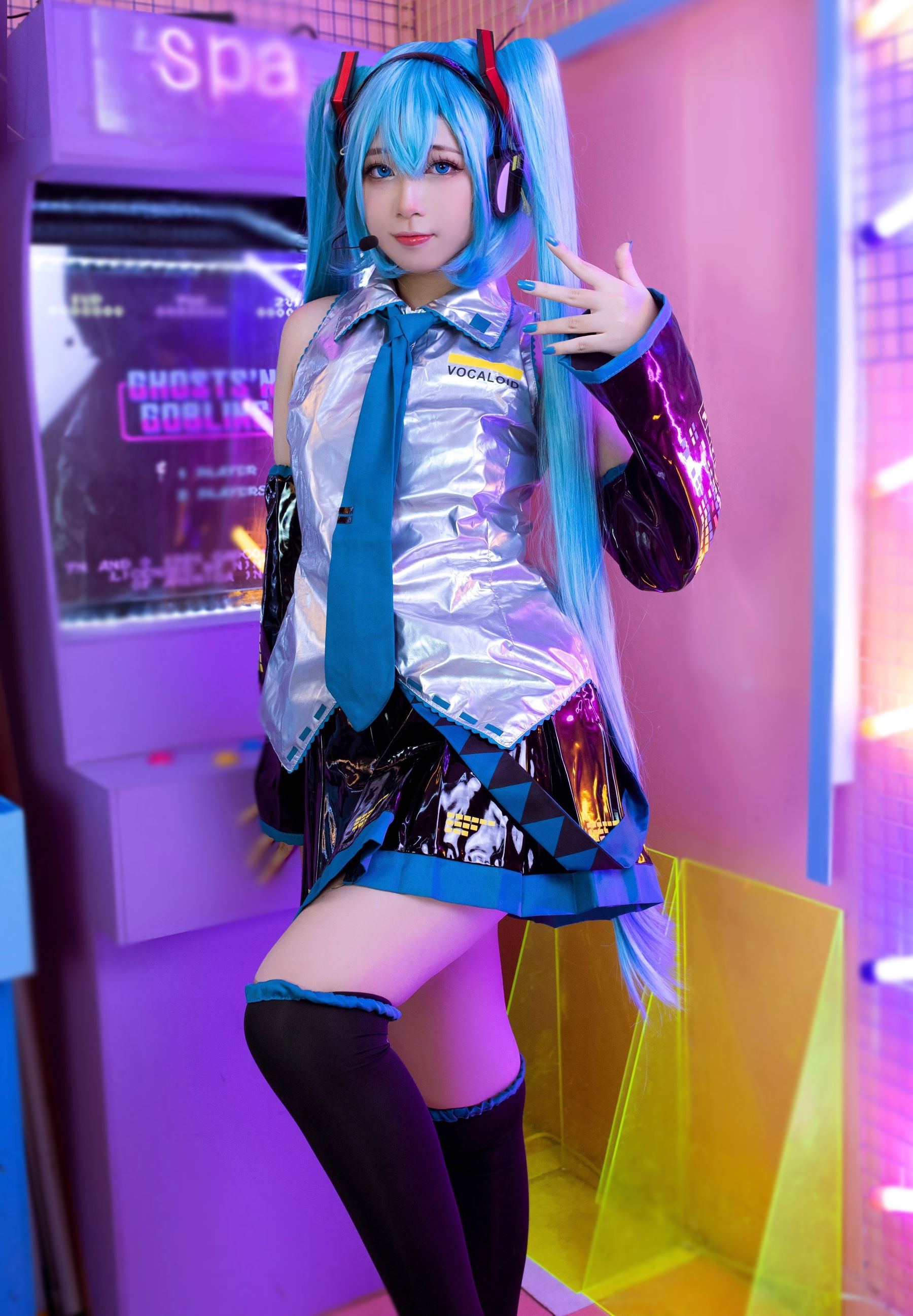 Azure_Channn - Hatsune Miku Bikini/(28P)