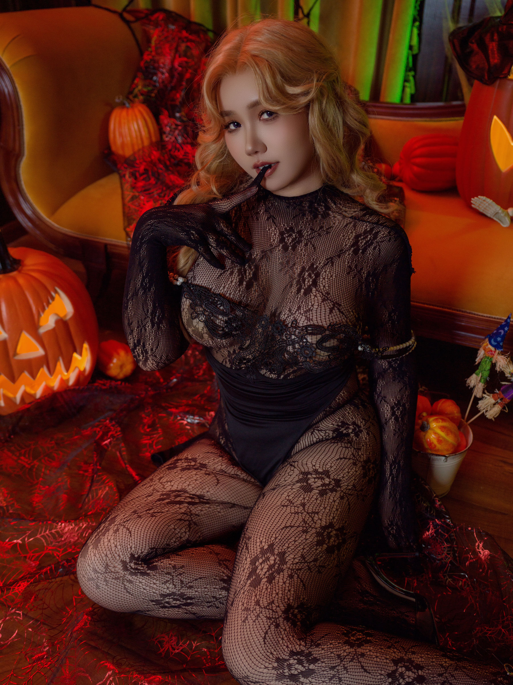 麻花麻花酱 - 万圣节魔女/(87P)