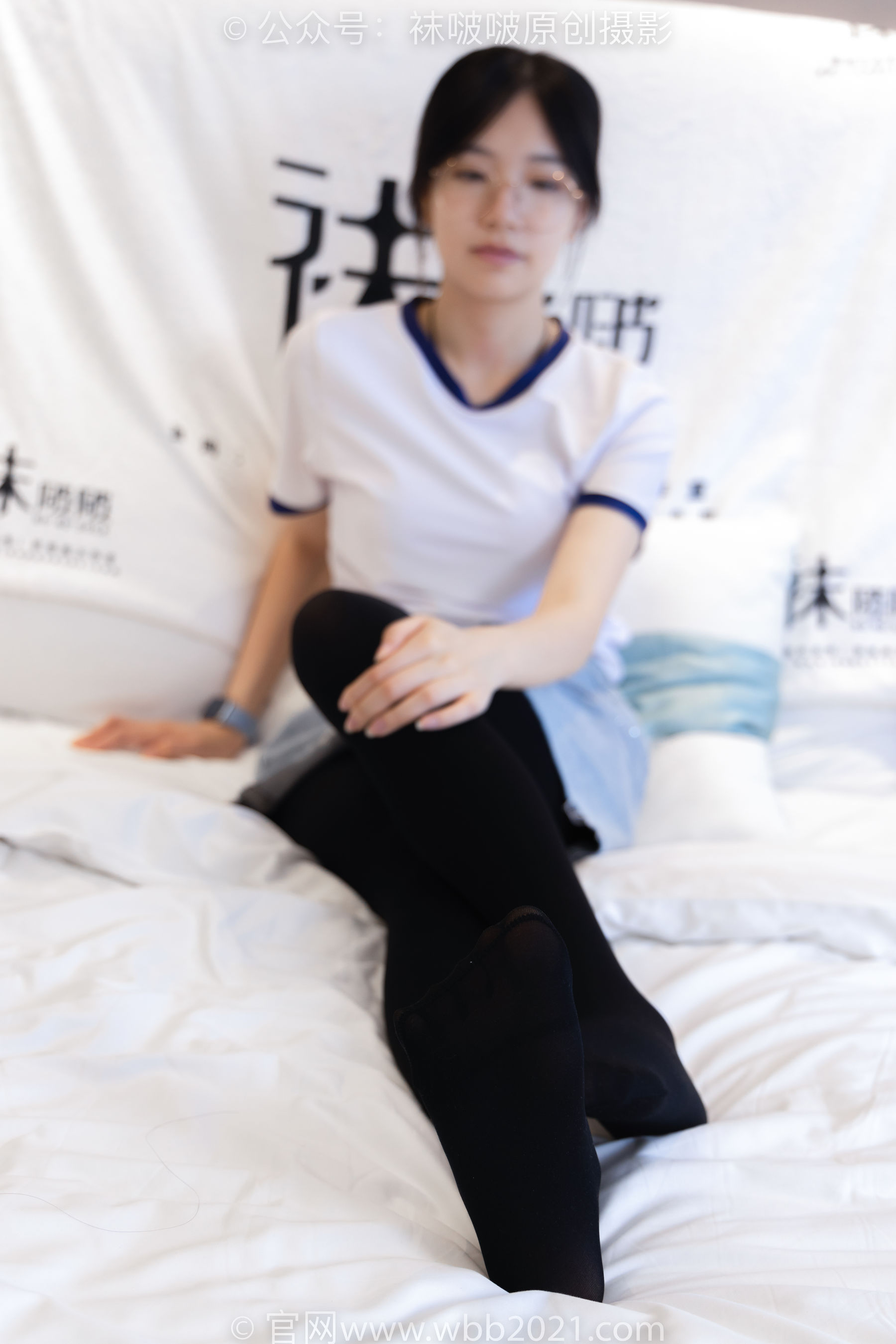 BoBoSocks袜啵啵 No.447 小甜豆 平底鞋、厚黑丝、踩方便面、圣女果、橘子、巧克力蛋糕剧情/(140P)