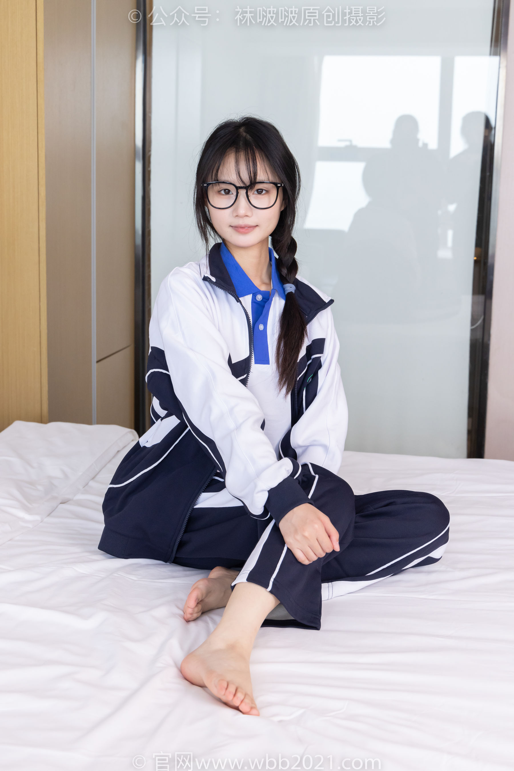 BoBoSocks袜啵啵 No.456 甜甜圈 -运动鞋、白棉袜、裸足、校服/(150P)
