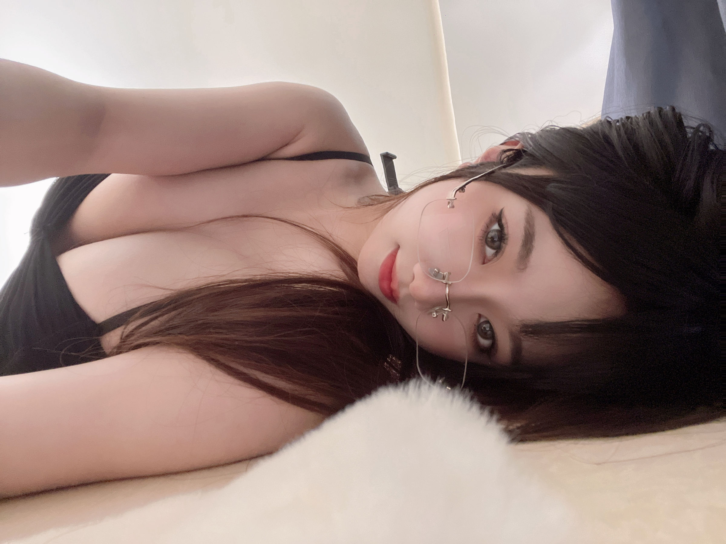白嫩美少女 鬼畜瑶 - 包臀黑丝/(48P)