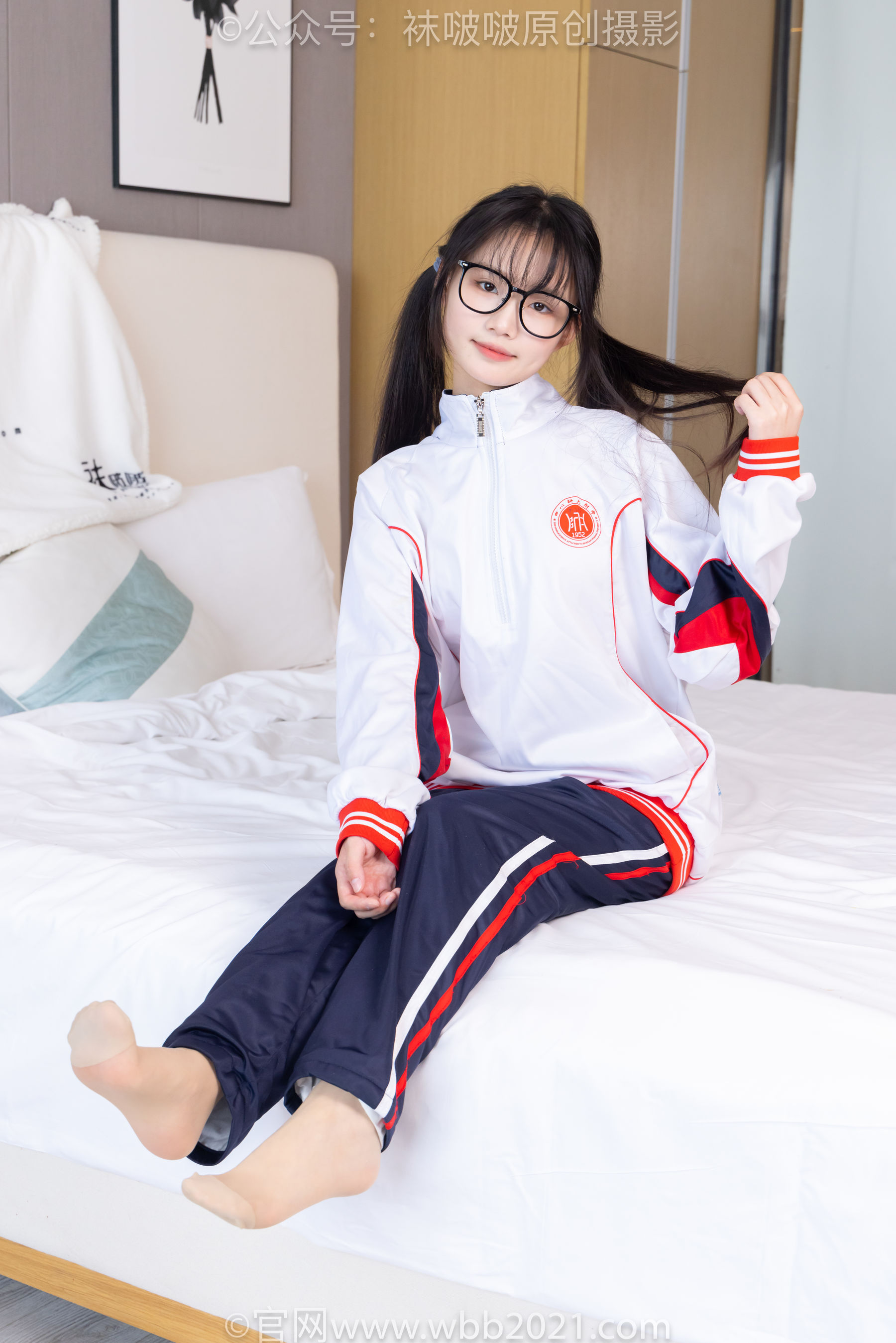 BoBoSocks袜啵啵 No.458 甜甜圈 -板鞋、白棉袜、肉丝、校服裤里丝/(150P)