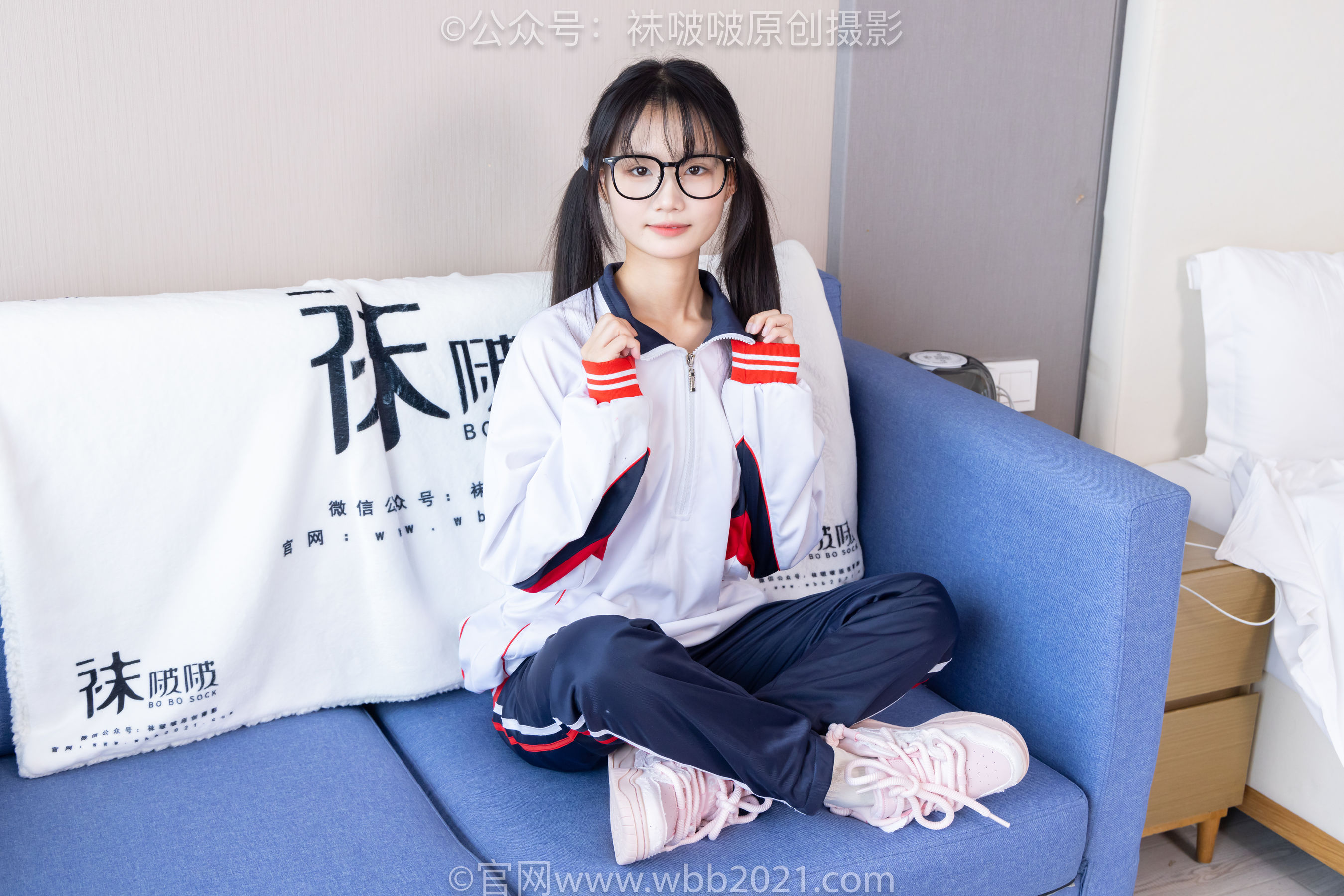 BoBoSocks袜啵啵 No.458 甜甜圈 -板鞋、白棉袜、肉丝、校服裤里丝/(150P)
