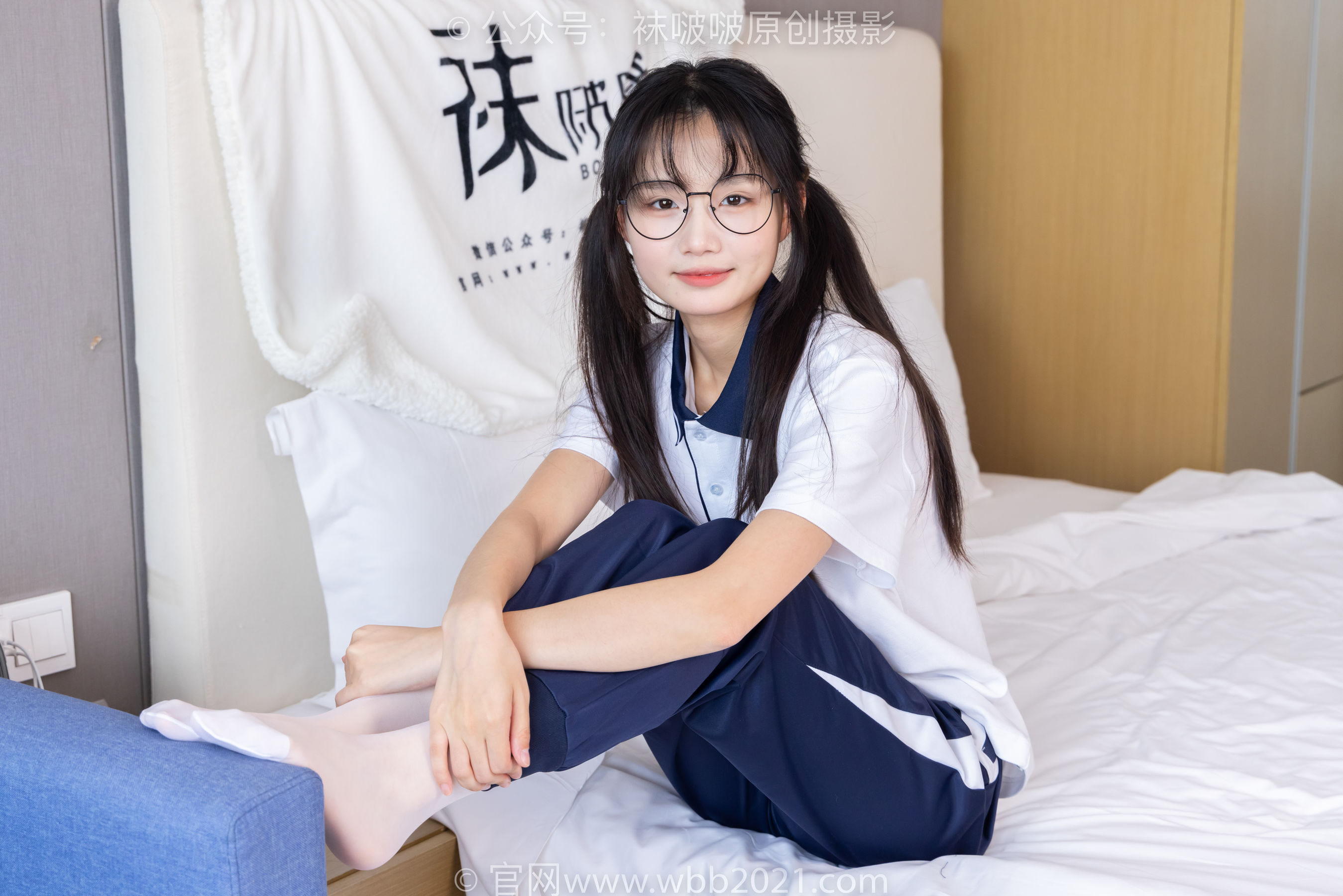 BoBoSocks袜啵啵 No.446 甜甜圈 板鞋、白棉袜、白丝、校服裤里丝/(150P)