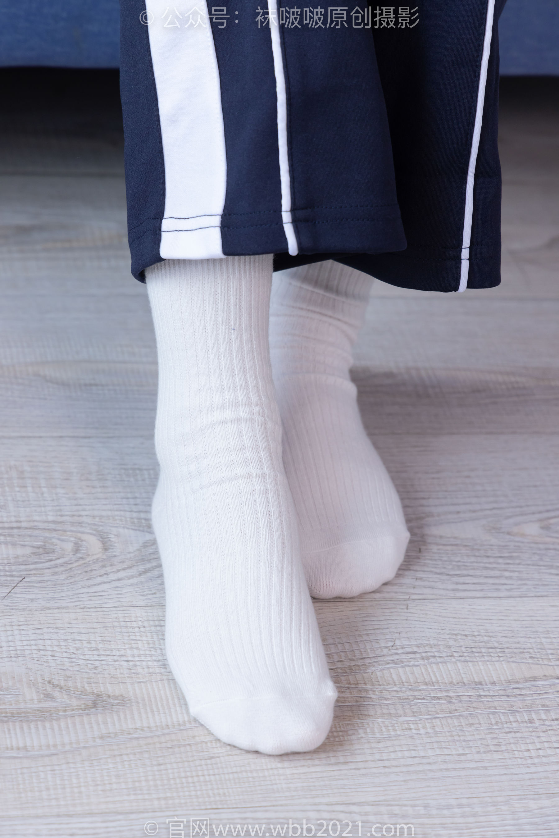BoBoSocks袜啵啵 No.456 甜甜圈 -运动鞋、白棉袜、裸足、校服/(150P)