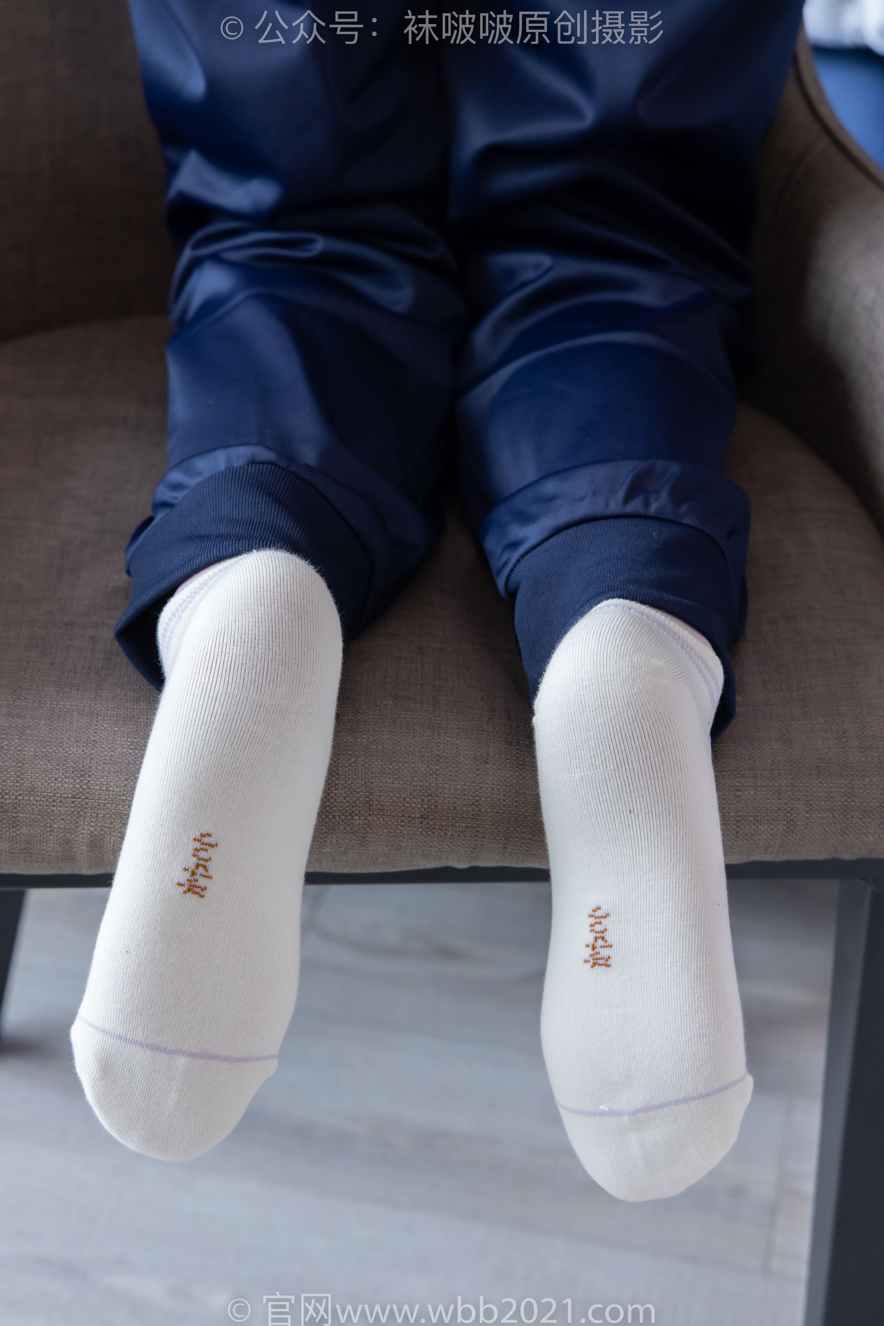 BoBoSocks袜啵啵 No.446 甜甜圈 板鞋、白棉袜、白丝、校服裤里丝/(150P)