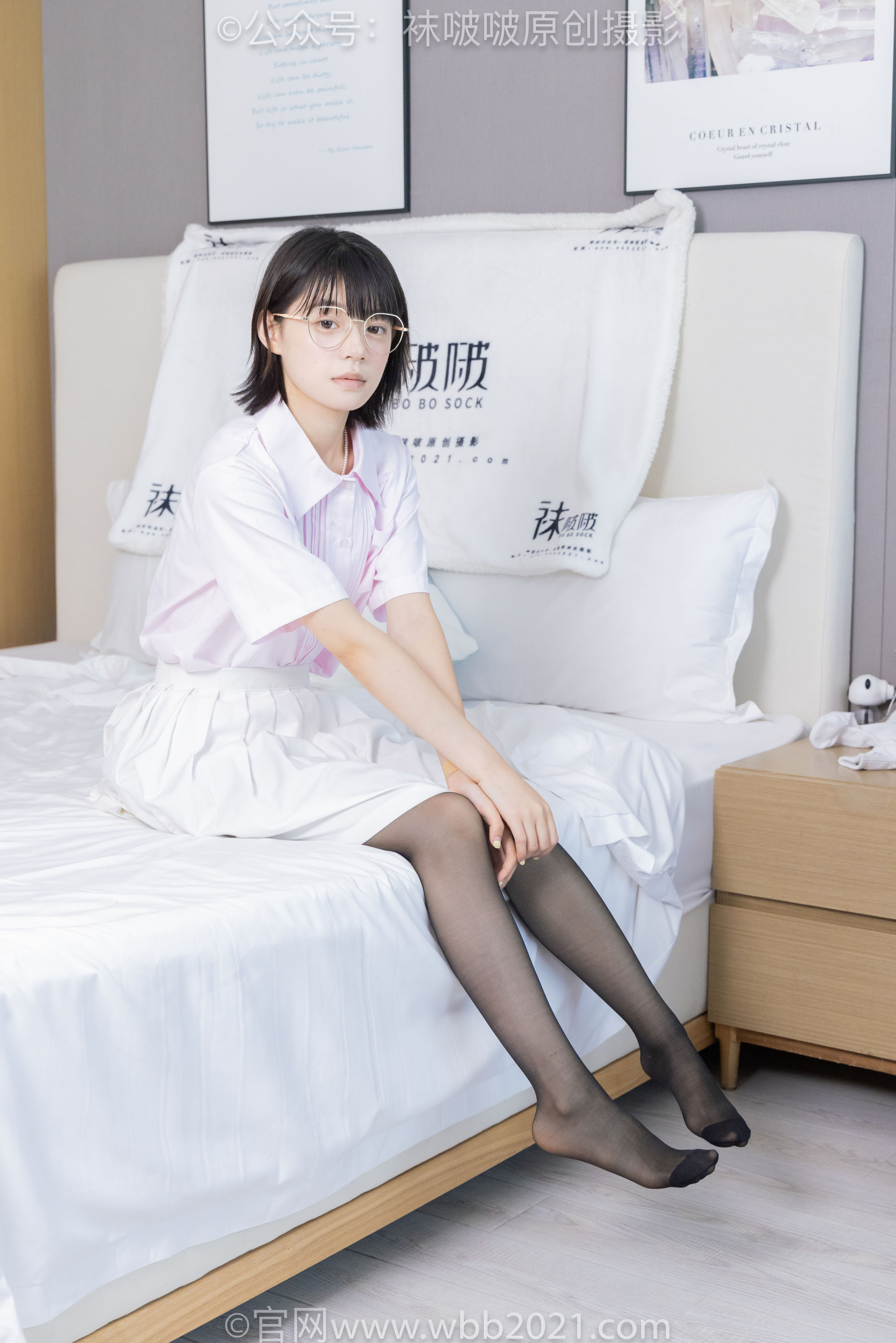 BoBoSocks袜啵啵 No.449 糯米 运动鞋、白棉袜、黑丝/(148P)