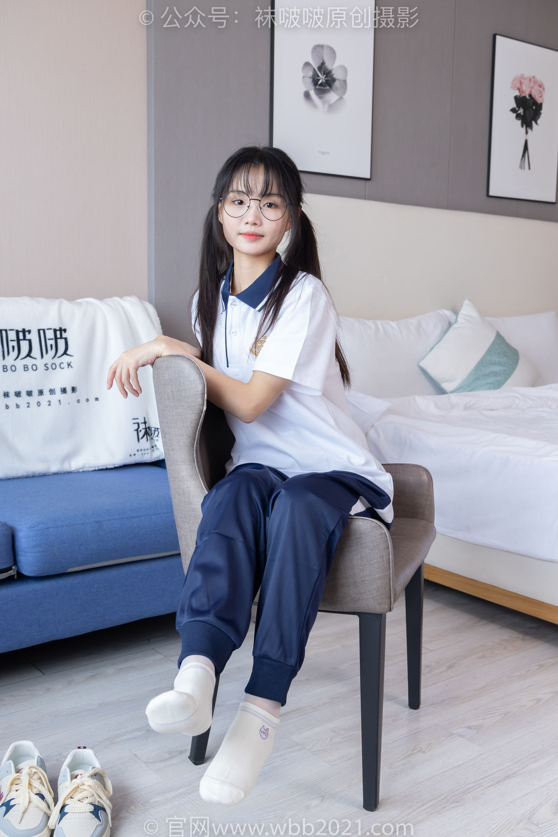 BoBoSocks袜啵啵 No.446 甜甜圈 板鞋、白棉袜、白丝、校服裤里丝/(150P)