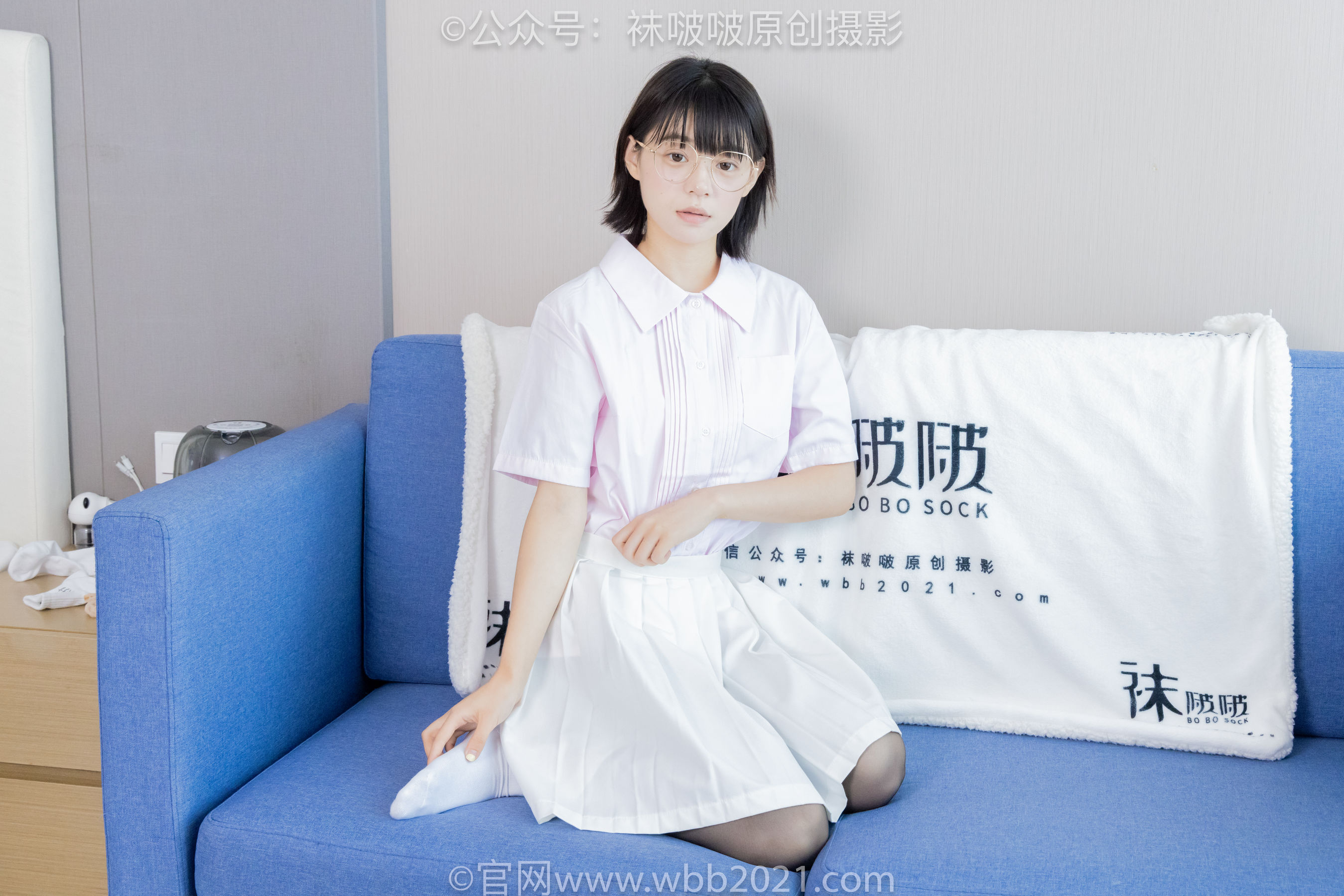 BoBoSocks袜啵啵 No.449 糯米 运动鞋、白棉袜、黑丝/(148P)