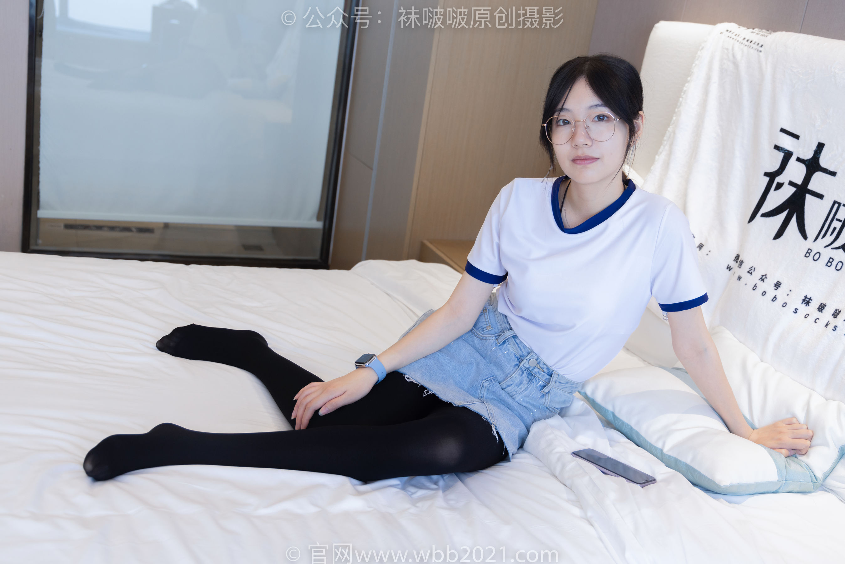 BoBoSocks袜啵啵 No.447 小甜豆 平底鞋、厚黑丝、踩方便面、圣女果、橘子、巧克力蛋糕剧情/(140P)