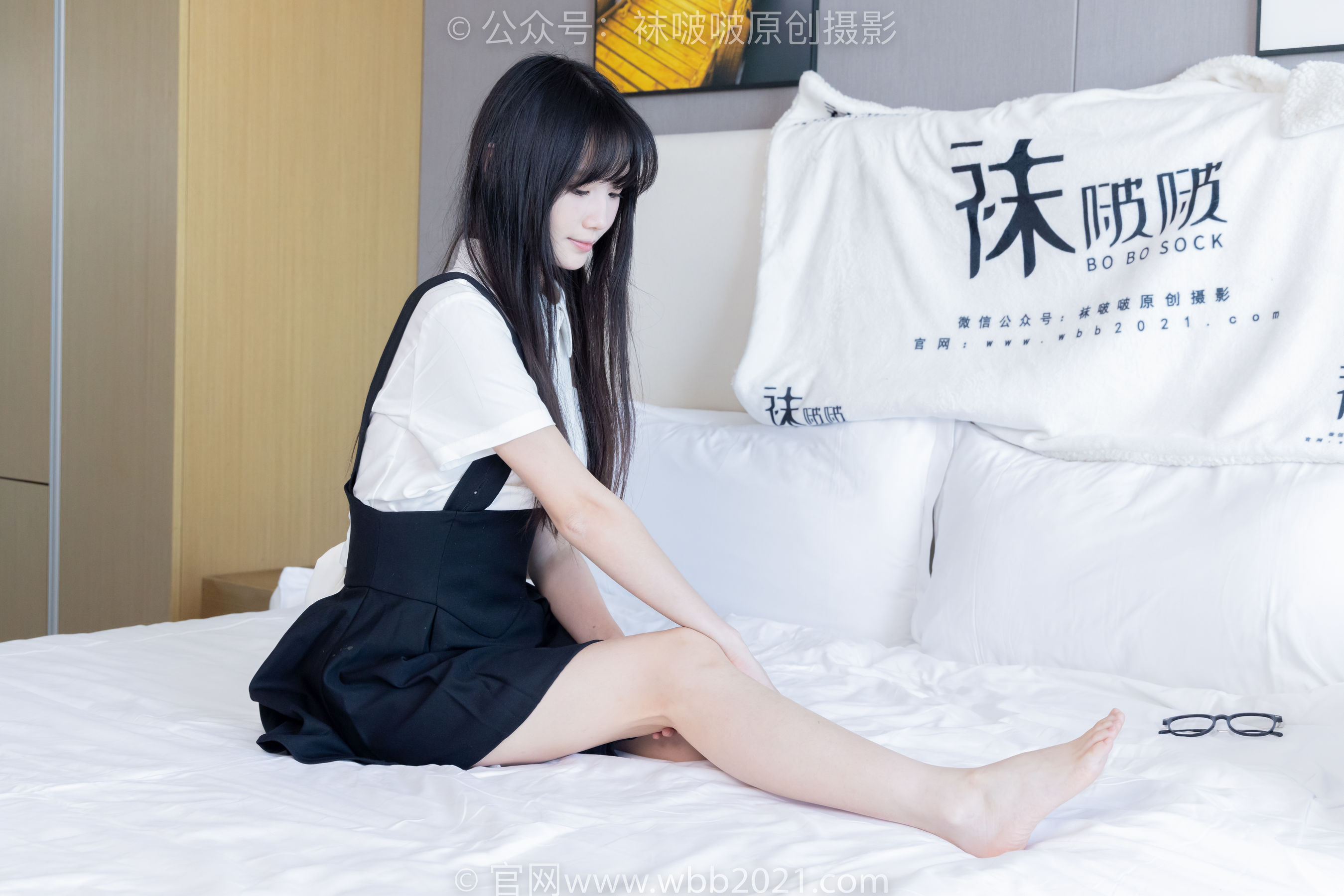 BoBoSocks袜啵啵 No.444 甜甜圈 -两双高跟鞋、凉鞋、肉丝、裸足/(185P)