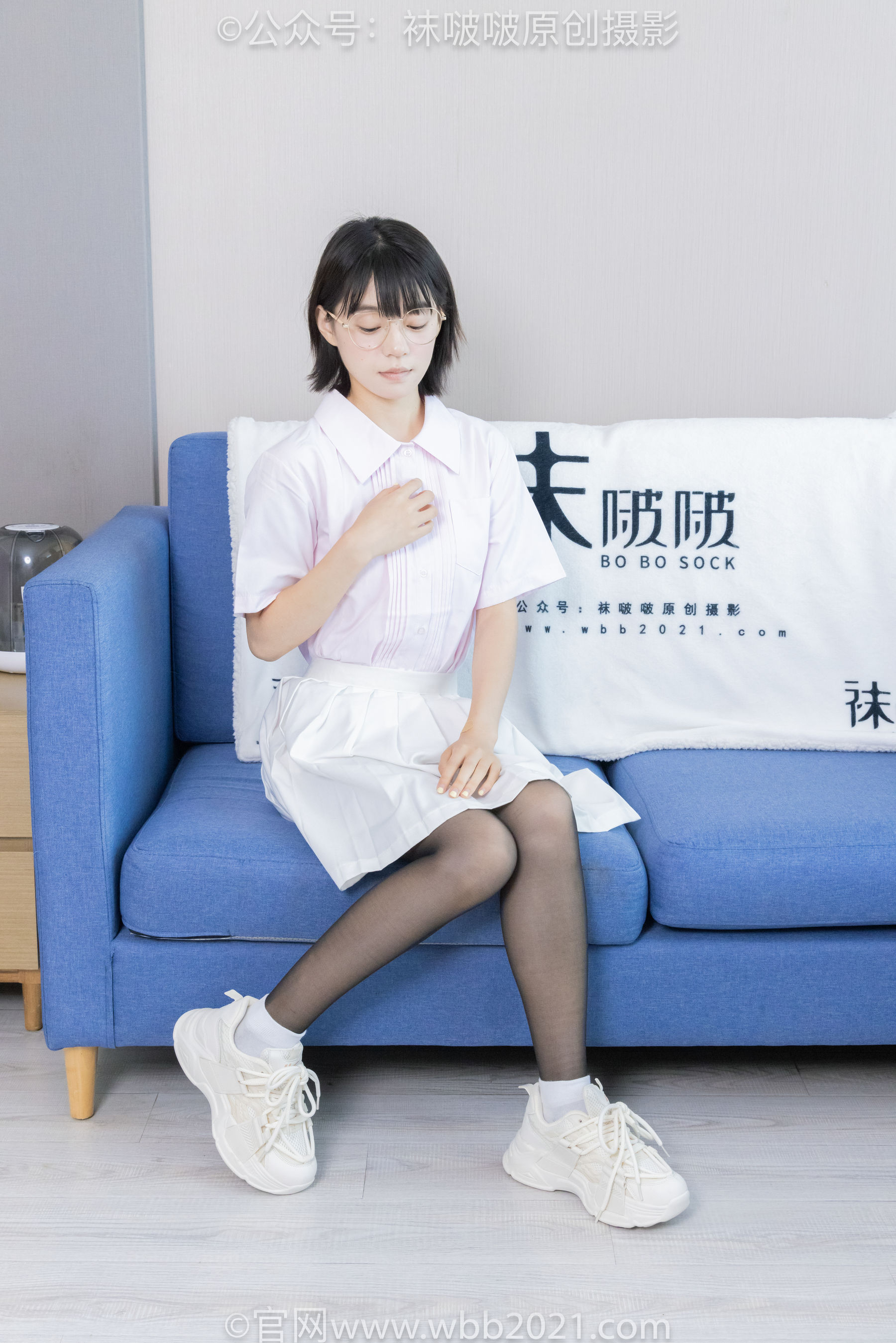 BoBoSocks袜啵啵 No.449 糯米 运动鞋、白棉袜、黑丝/(148P)