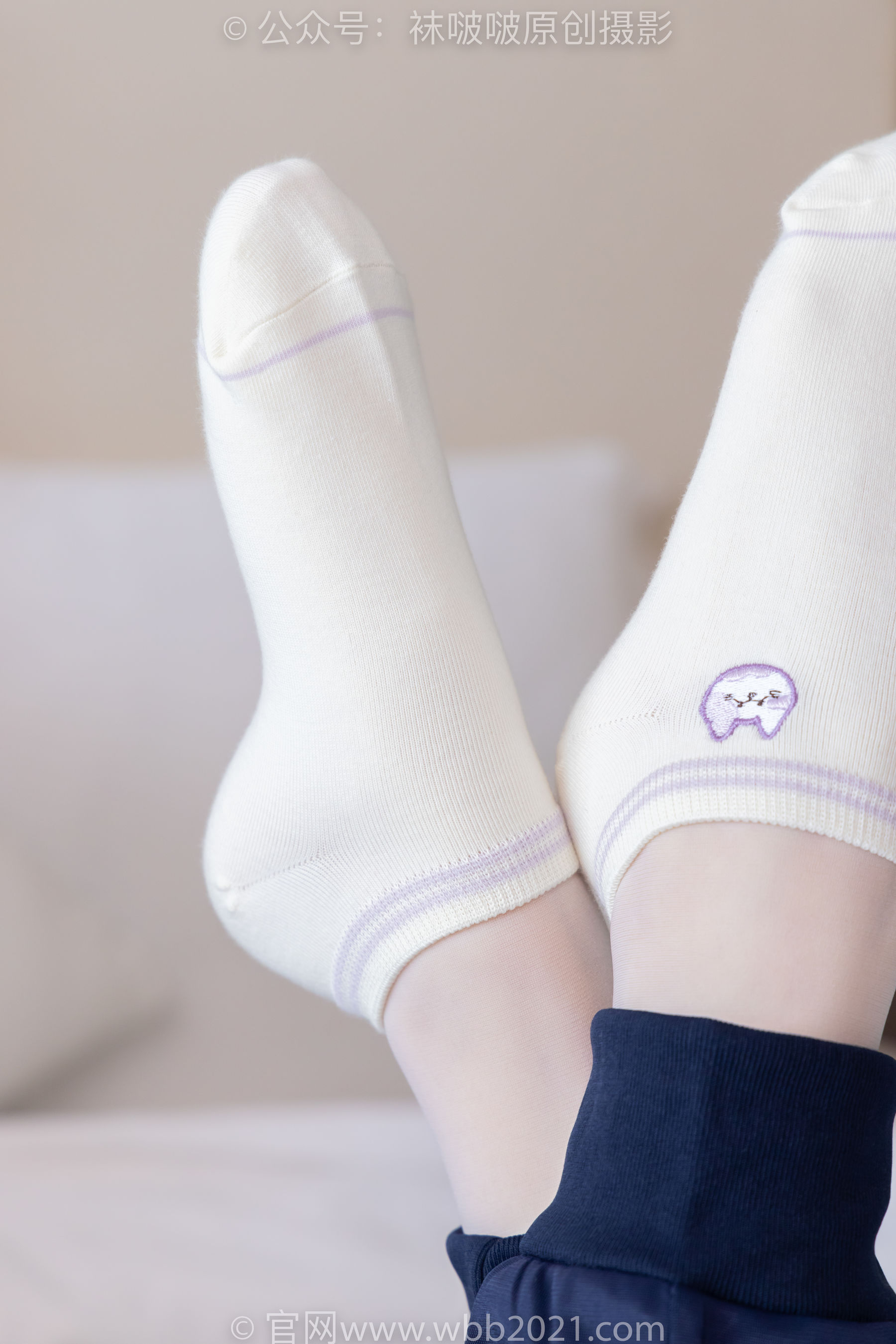 BoBoSocks袜啵啵 No.446 甜甜圈 板鞋、白棉袜、白丝、校服裤里丝/(150P)