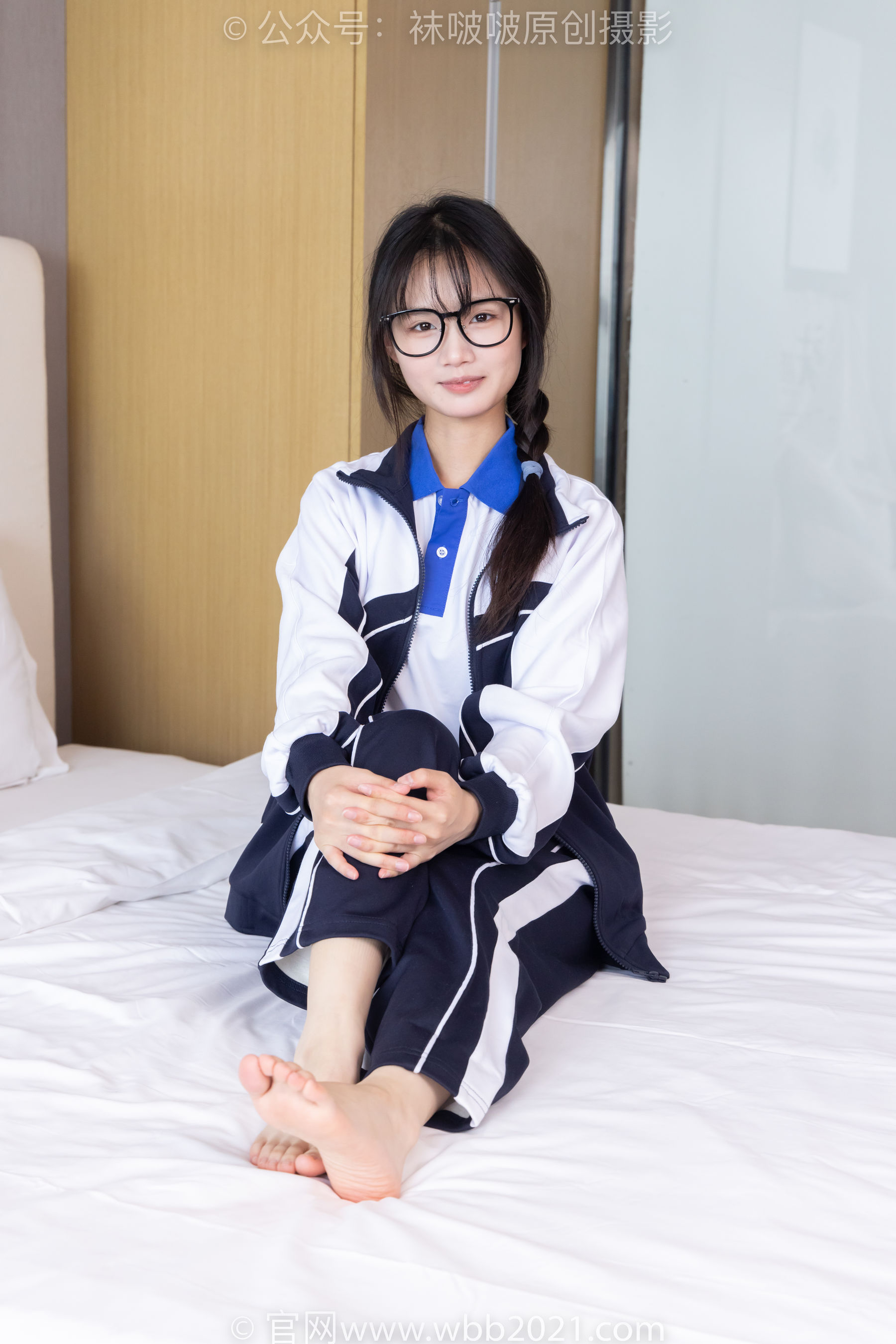 BoBoSocks袜啵啵 No.456 甜甜圈 -运动鞋、白棉袜、裸足、校服/(150P)