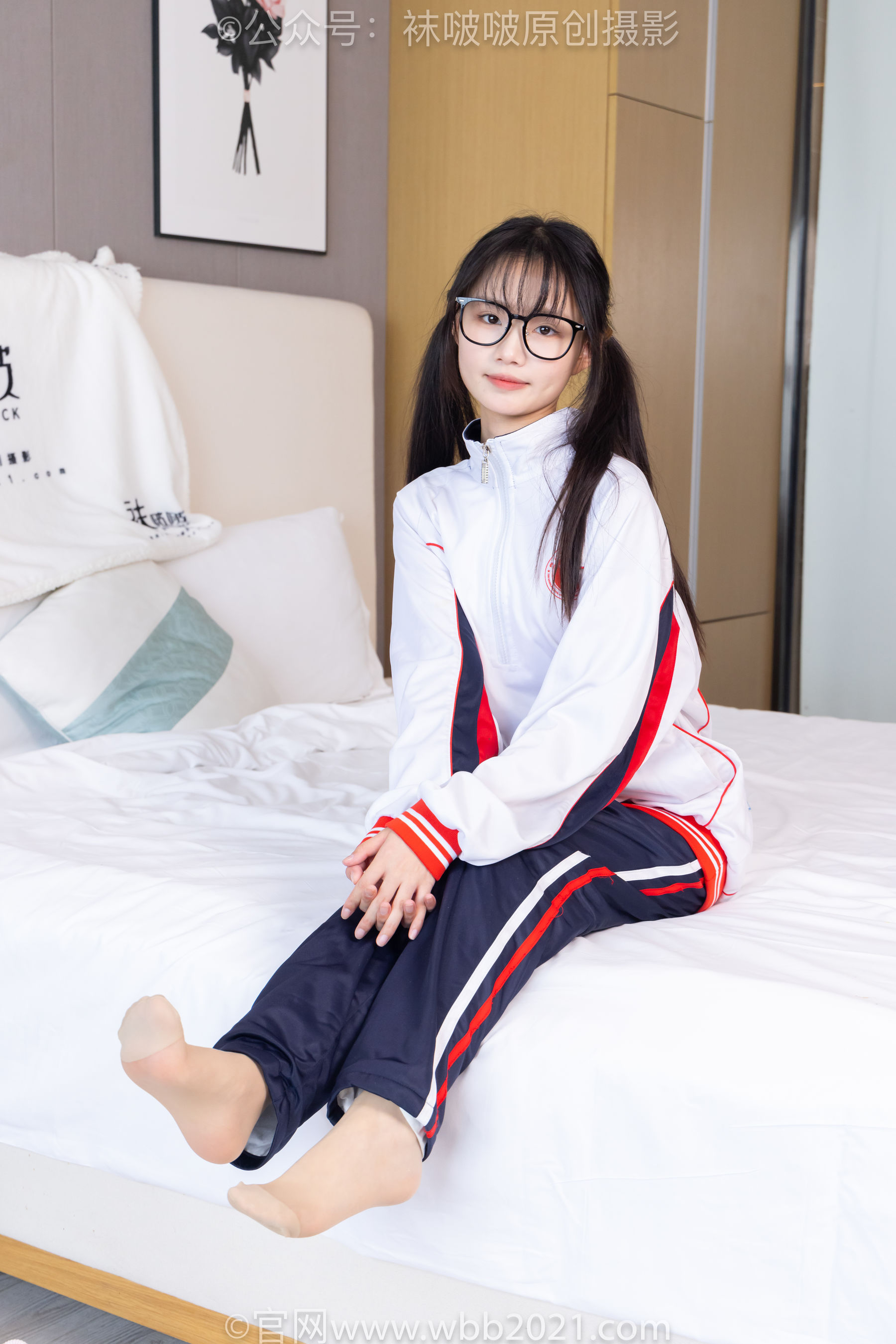 BoBoSocks袜啵啵 No.458 甜甜圈 -板鞋、白棉袜、肉丝、校服裤里丝/(150P)