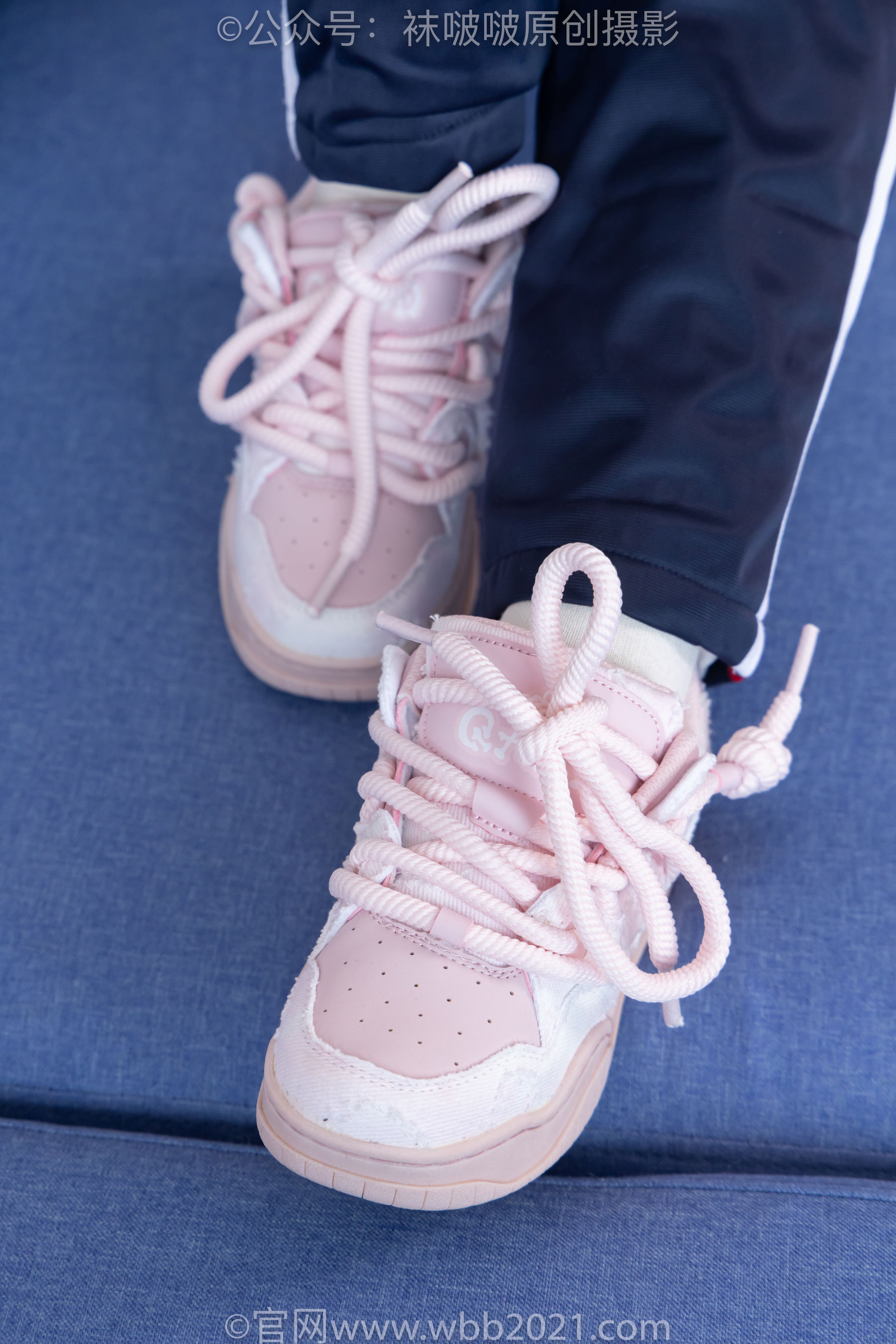BoBoSocks袜啵啵 No.458 甜甜圈 -板鞋、白棉袜、肉丝、校服裤里丝/(150P)