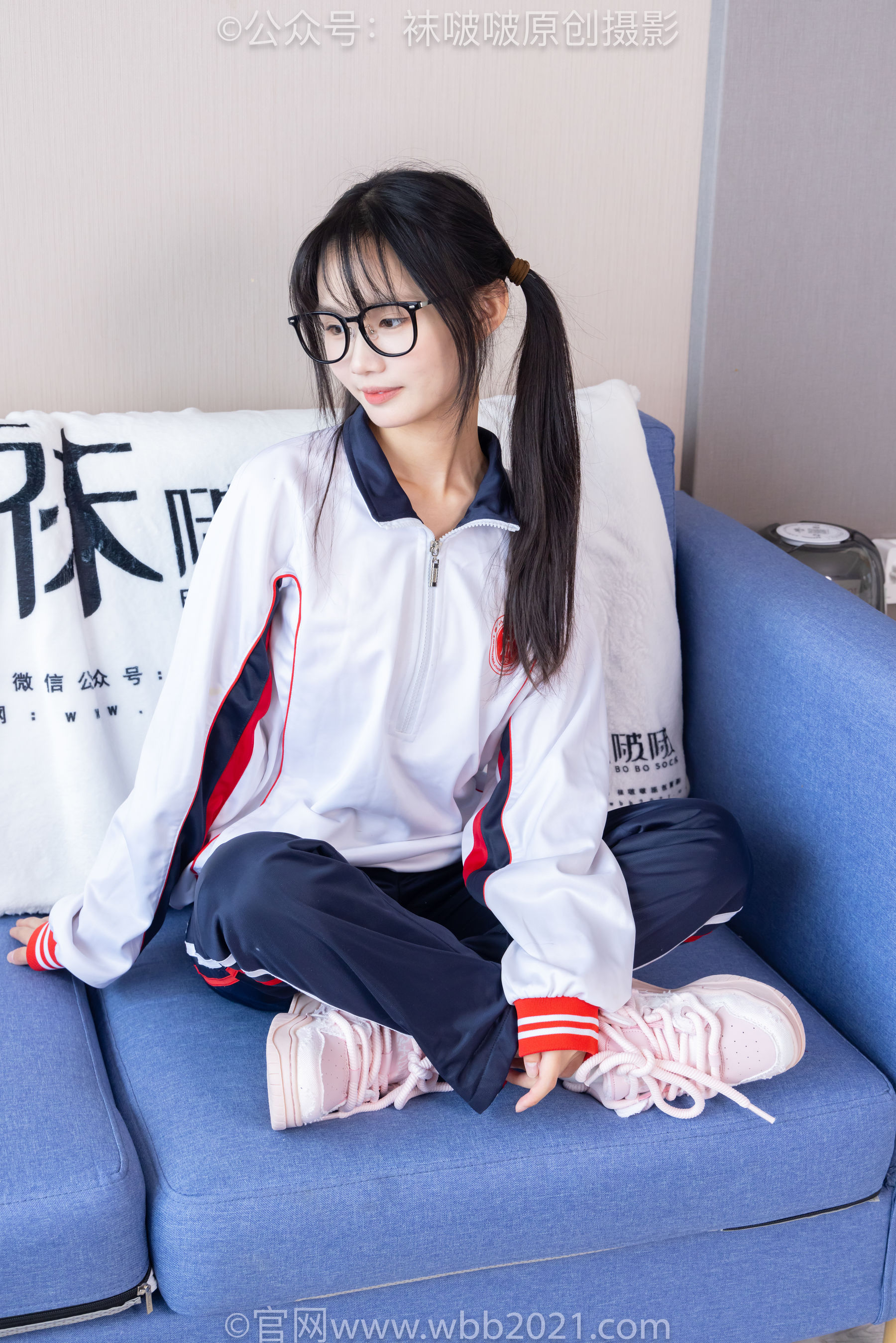 BoBoSocks袜啵啵 No.458 甜甜圈 -板鞋、白棉袜、肉丝、校服裤里丝/(150P)