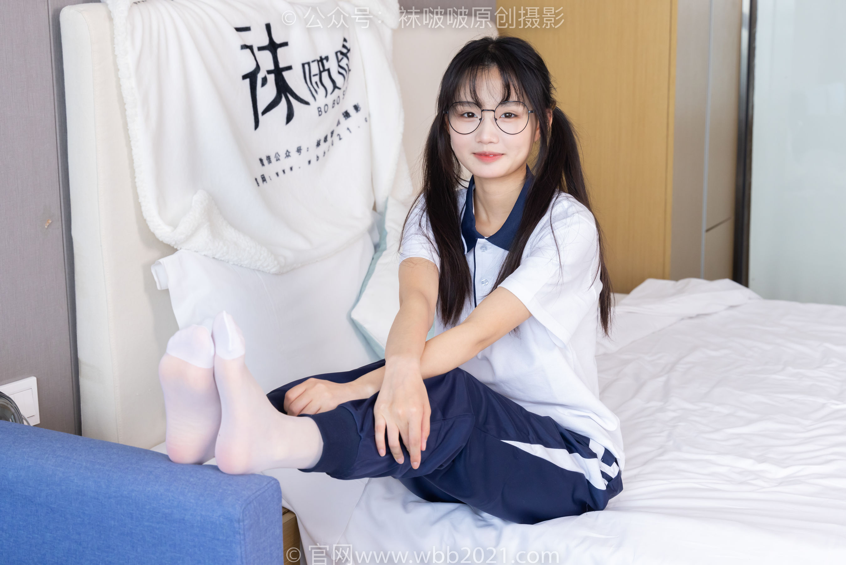 BoBoSocks袜啵啵 No.446 甜甜圈 板鞋、白棉袜、白丝、校服裤里丝/(150P)
