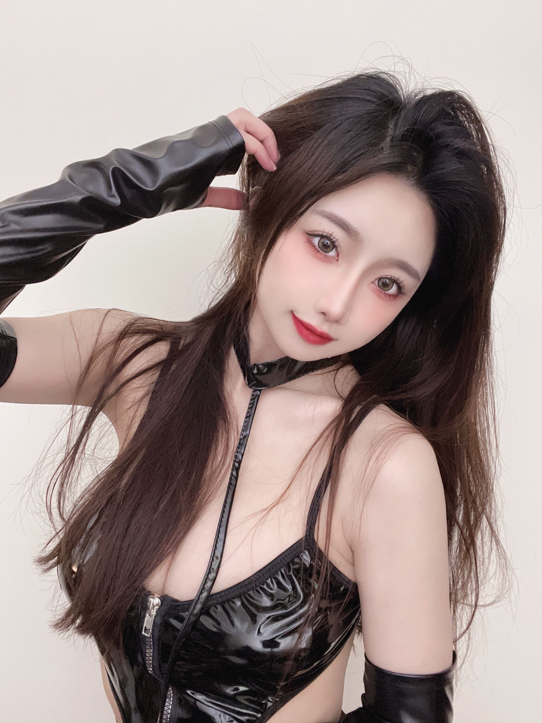白嫩美少女 鬼畜瑶 - 黑色绑带/(40P)