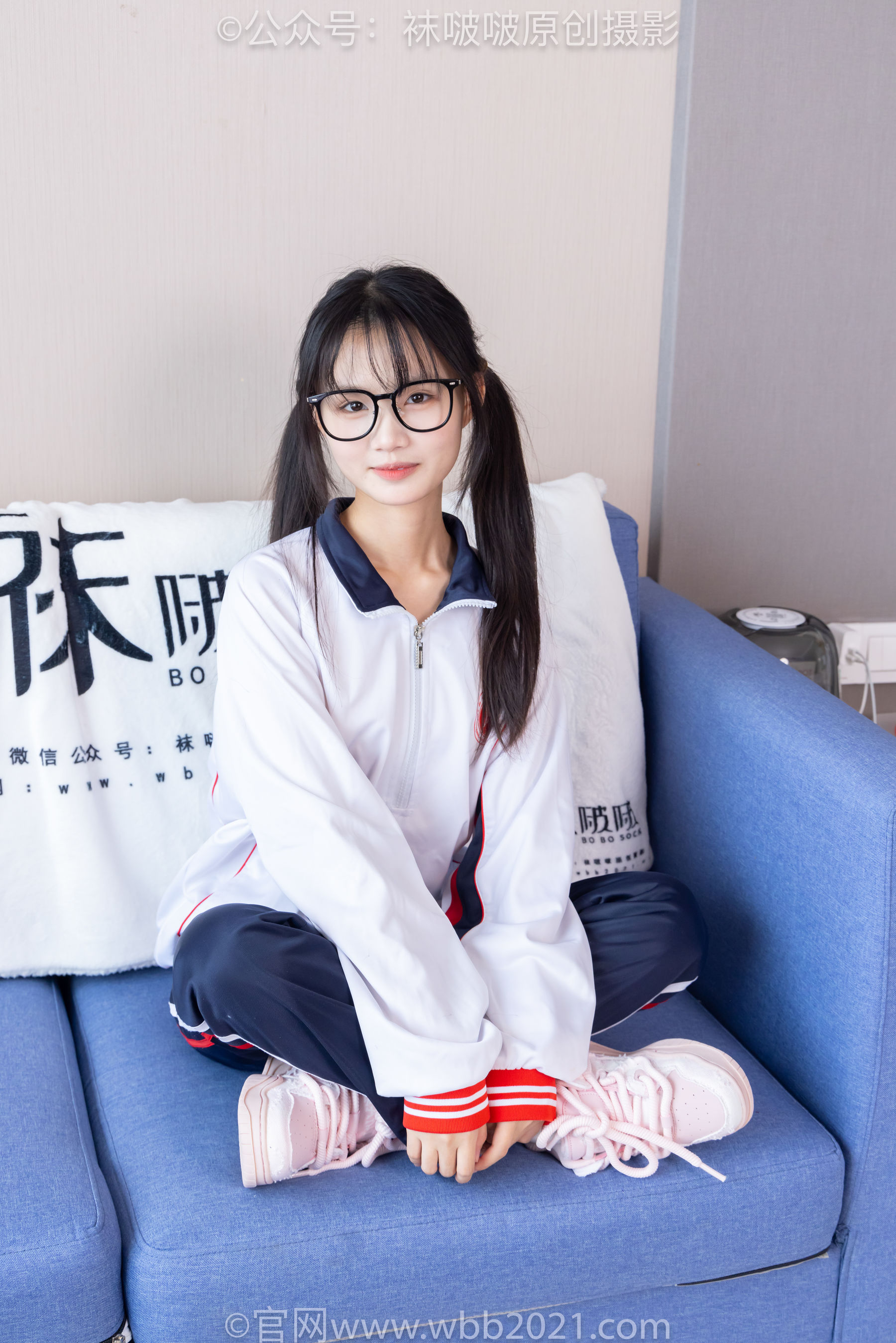 BoBoSocks袜啵啵 No.458 甜甜圈 -板鞋、白棉袜、肉丝、校服裤里丝/(150P)