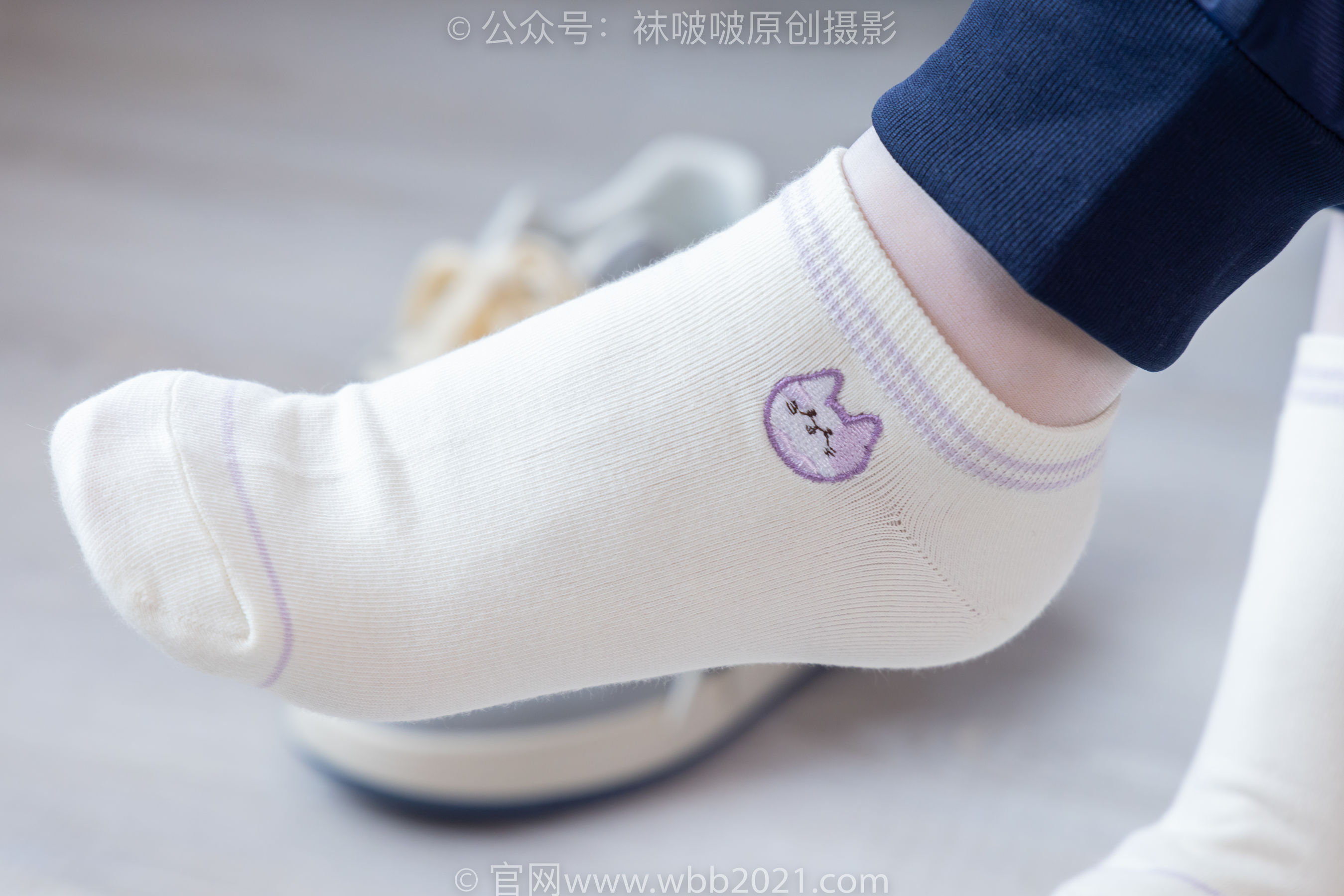 BoBoSocks袜啵啵 No.446 甜甜圈 板鞋、白棉袜、白丝、校服裤里丝/(150P)