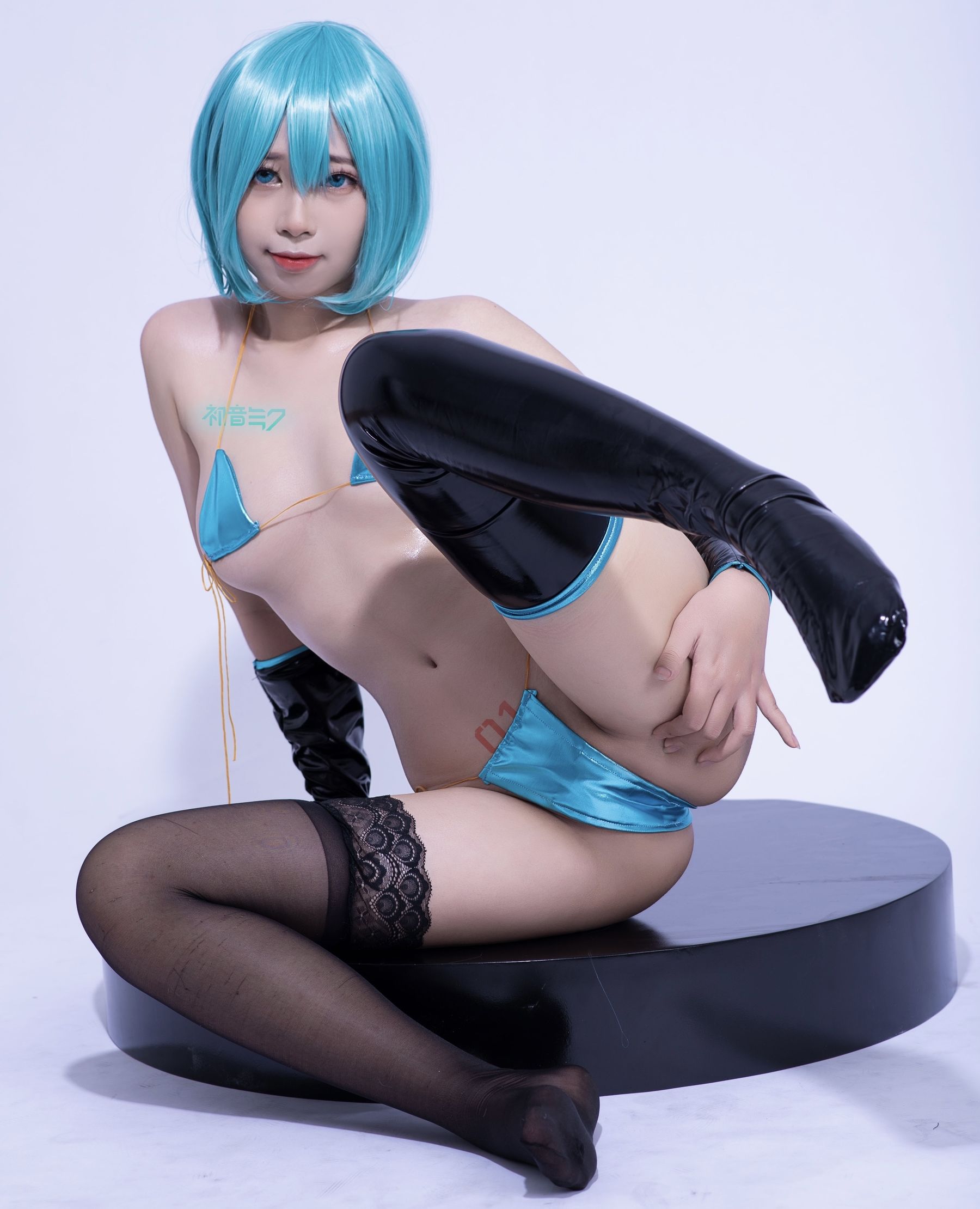 Azure_Channn - Hatsune Miku Bikini/(28P)