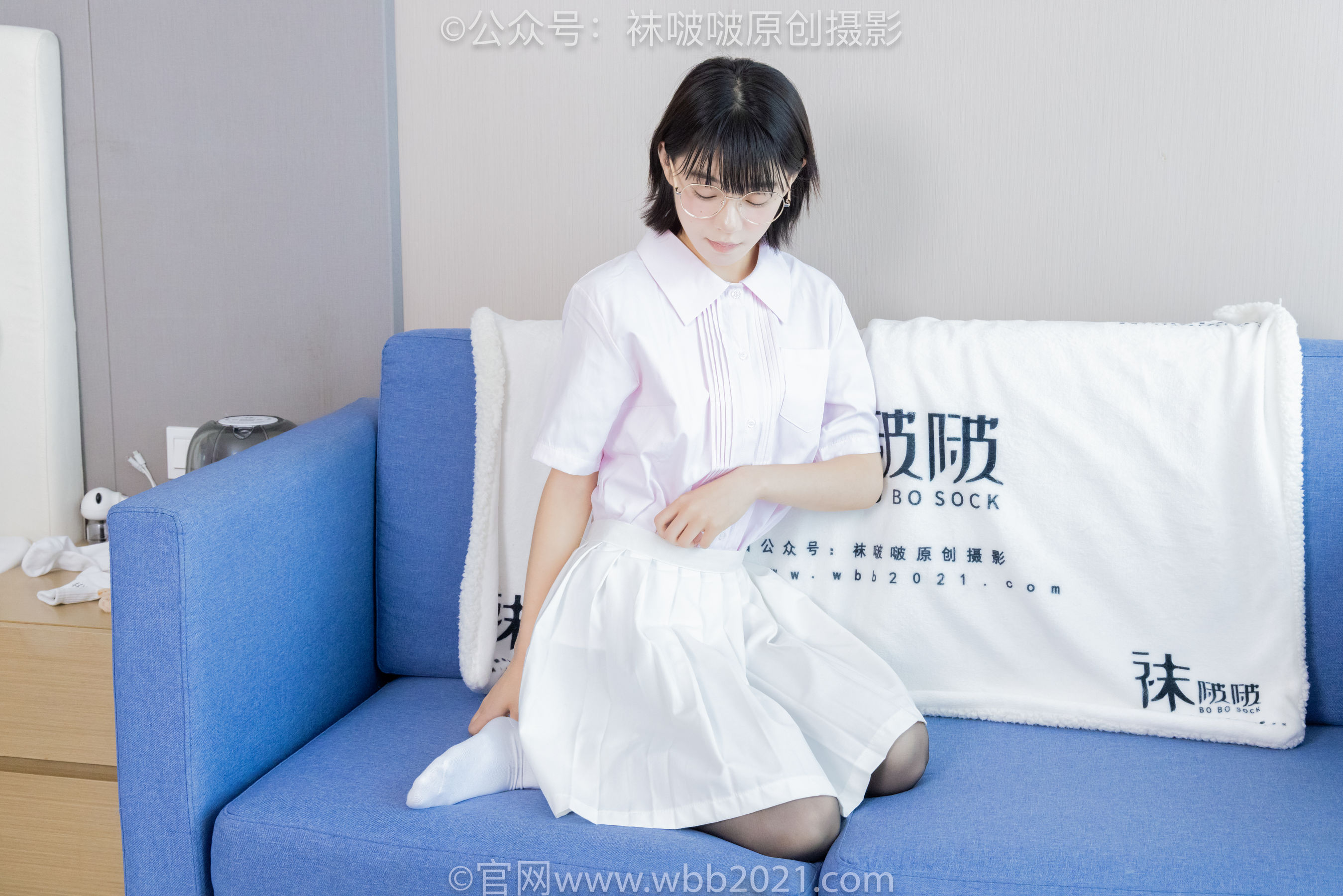 BoBoSocks袜啵啵 No.449 糯米 运动鞋、白棉袜、黑丝/(148P)