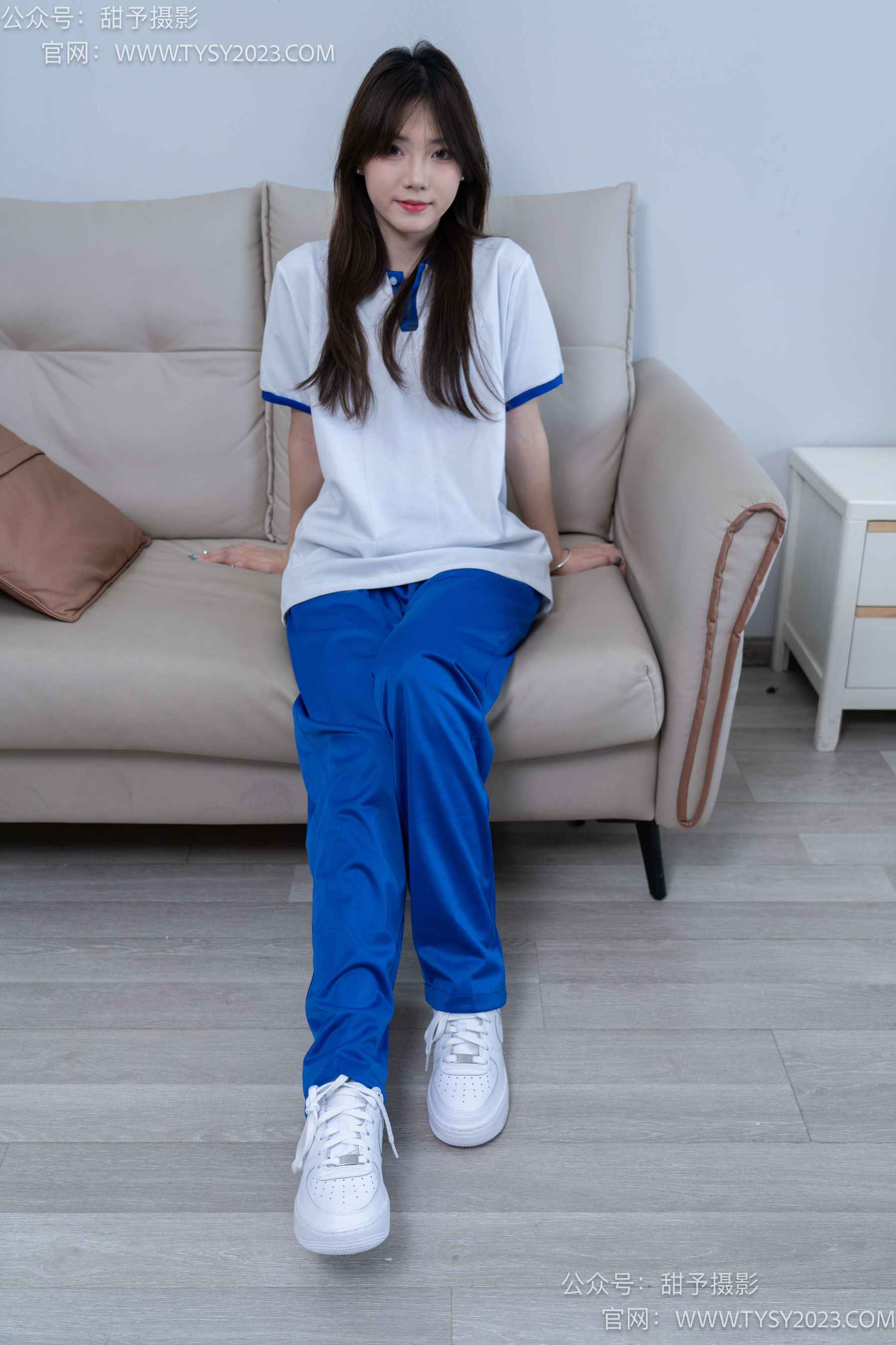 甜予摄影 No.098 璇璇 -校服、板鞋、白棉袜、肉丝（脚尖加固款）/(135P)