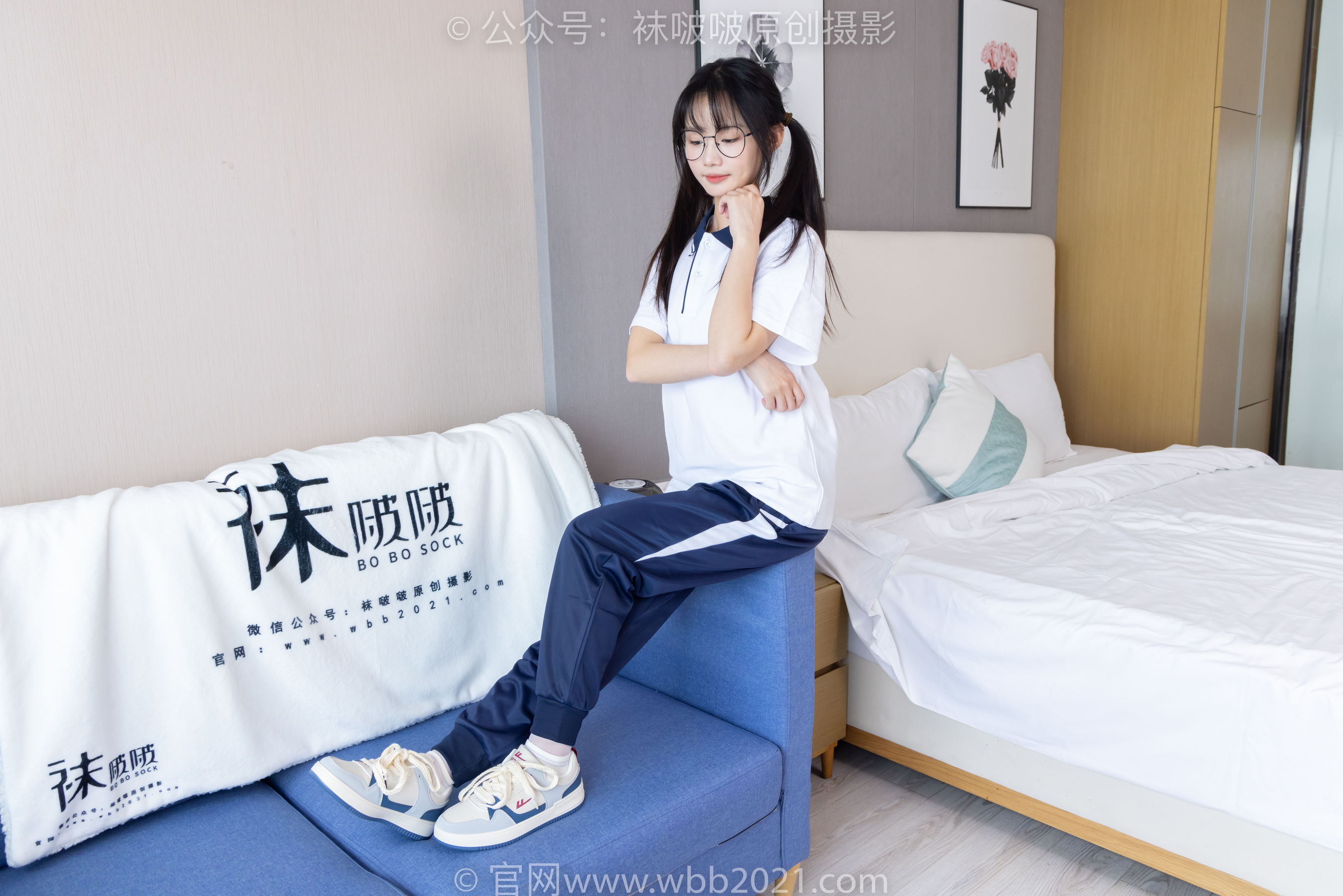 BoBoSocks袜啵啵 No.446 甜甜圈 板鞋、白棉袜、白丝、校服裤里丝/(150P)