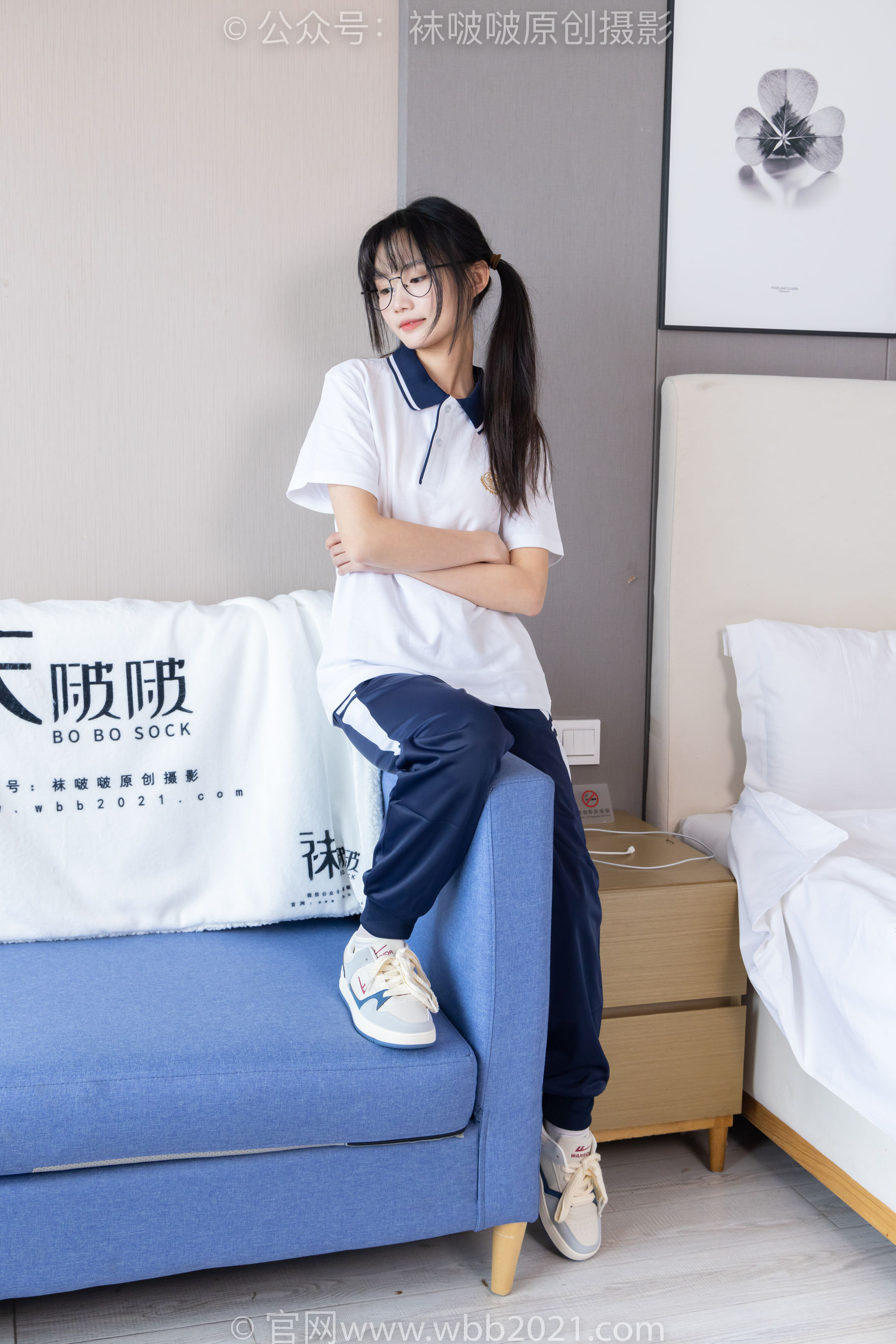 BoBoSocks袜啵啵 No.446 甜甜圈 板鞋、白棉袜、白丝、校服裤里丝/(150P)