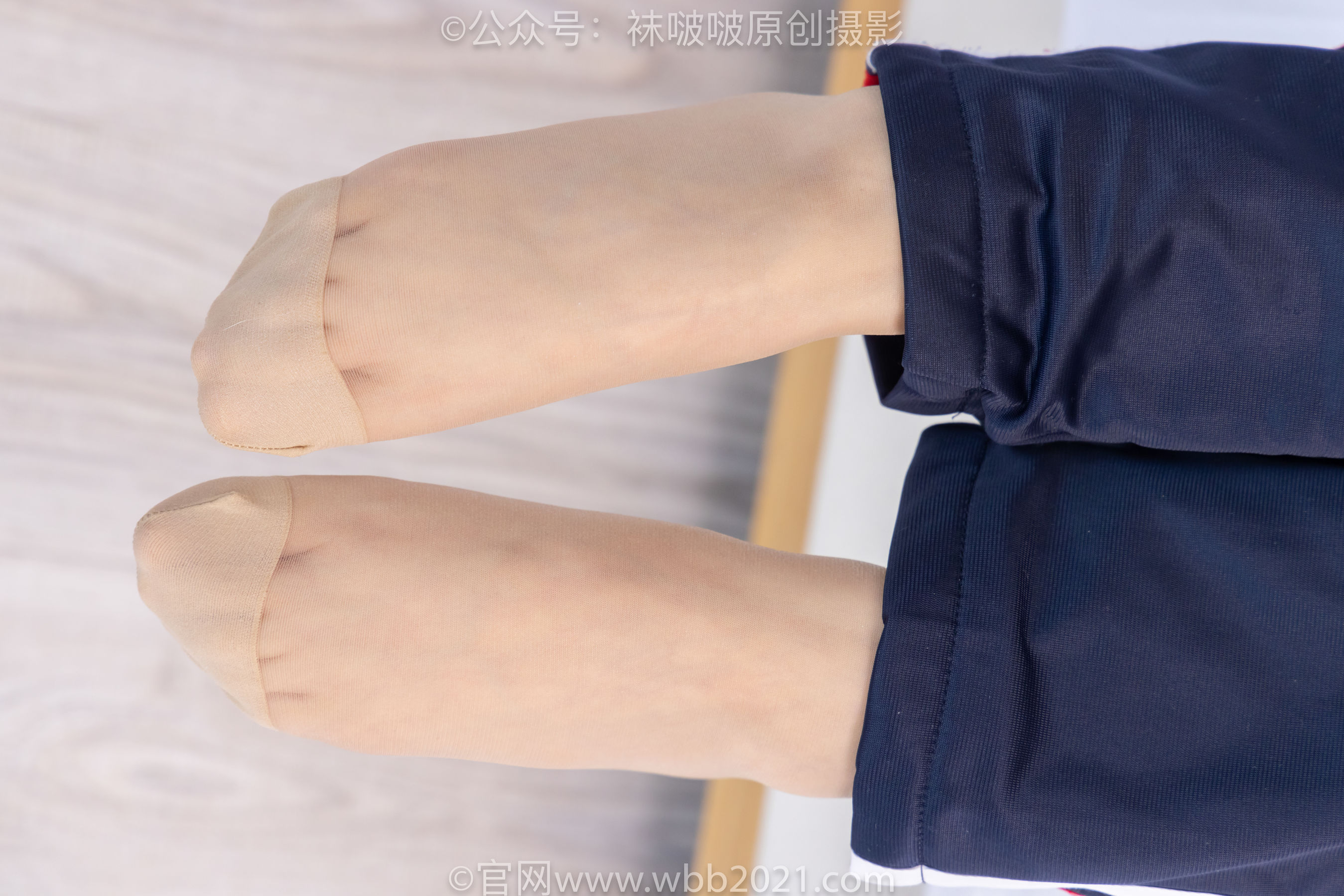 BoBoSocks袜啵啵 No.458 甜甜圈 -板鞋、白棉袜、肉丝、校服裤里丝/(150P)