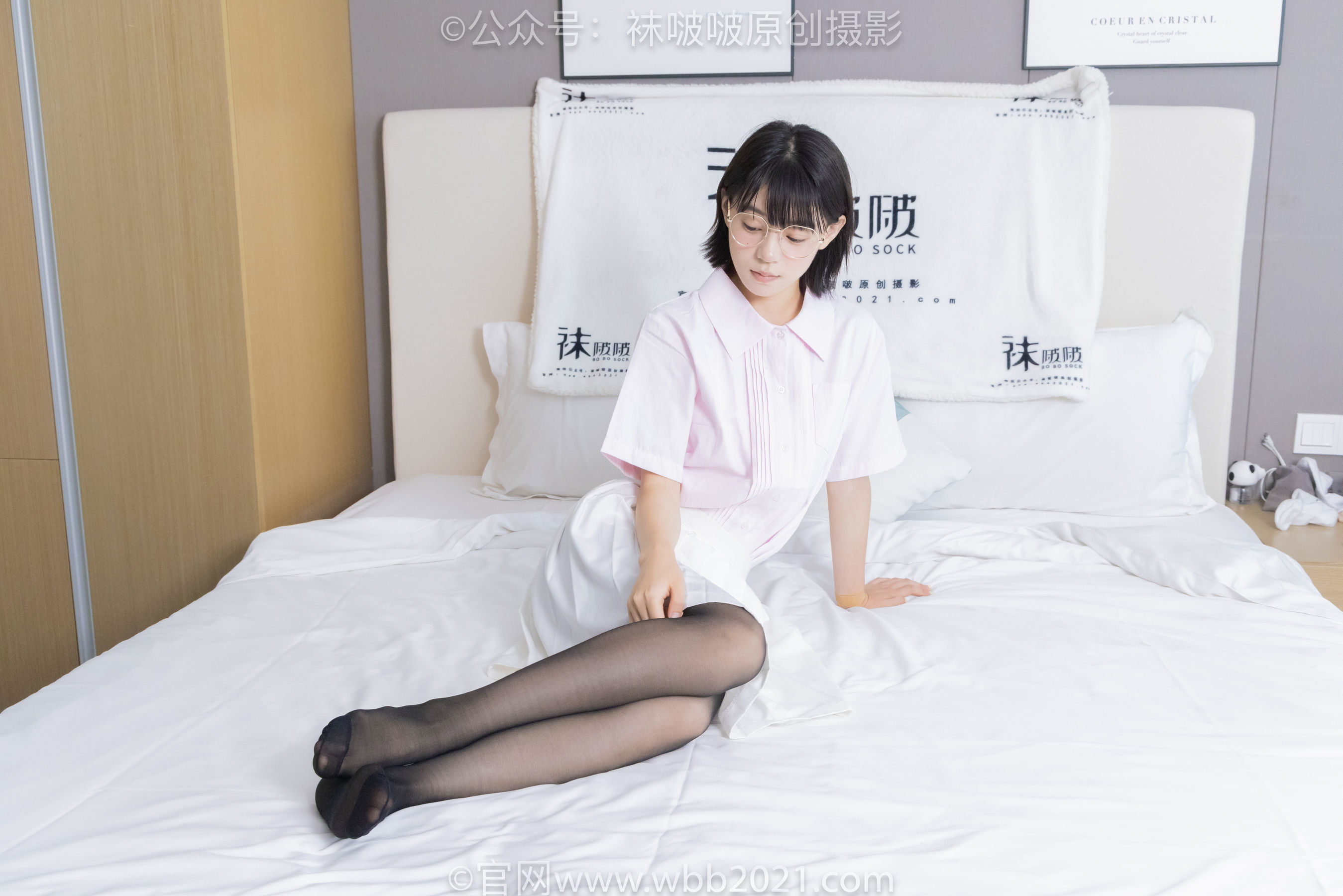 BoBoSocks袜啵啵 No.449 糯米 运动鞋、白棉袜、黑丝/(148P)