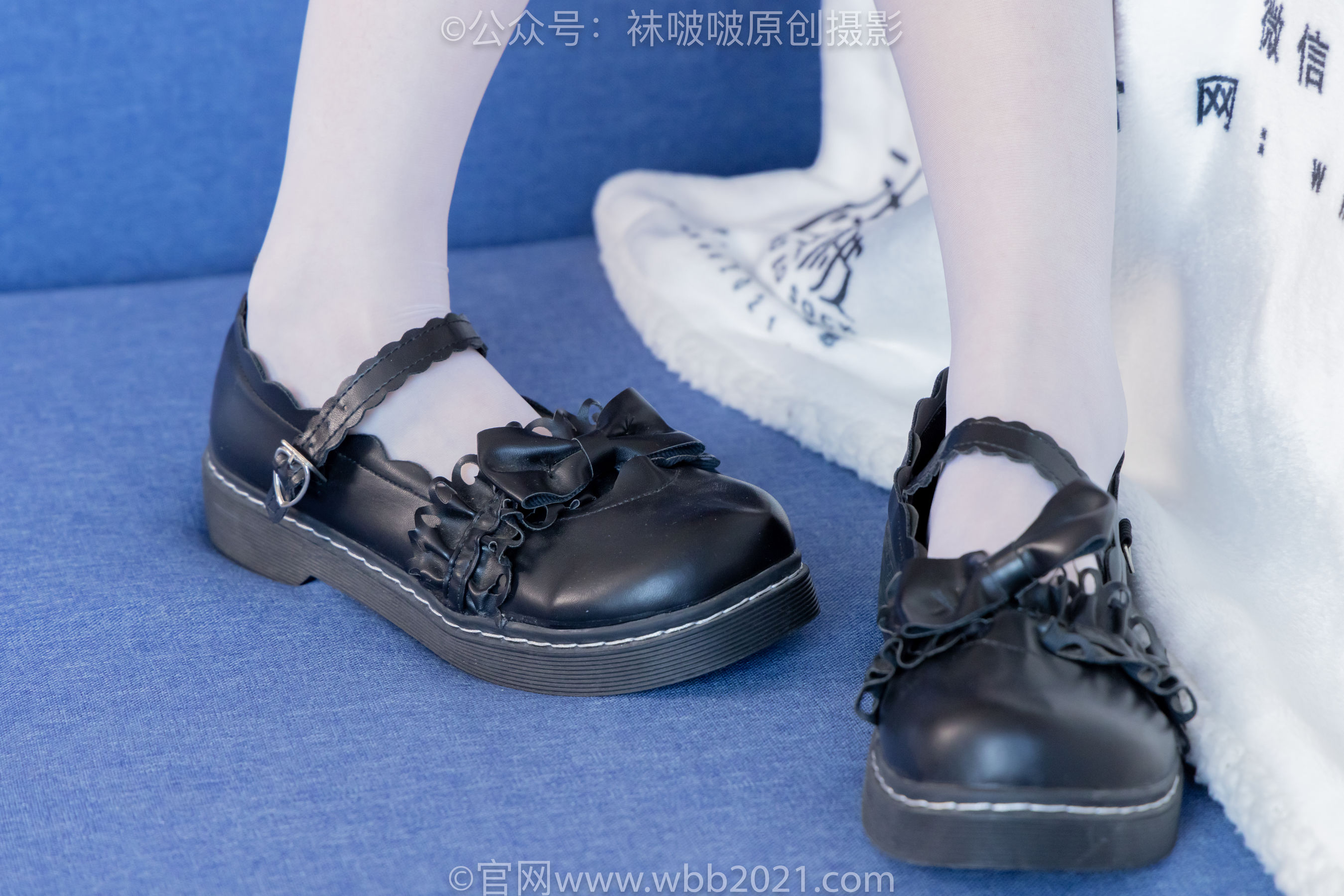 BoBoSocks袜啵啵 No.450 甜甜圈 皮鞋、白丝、裸足、裸足印泥踩脚印剧情/(142P)