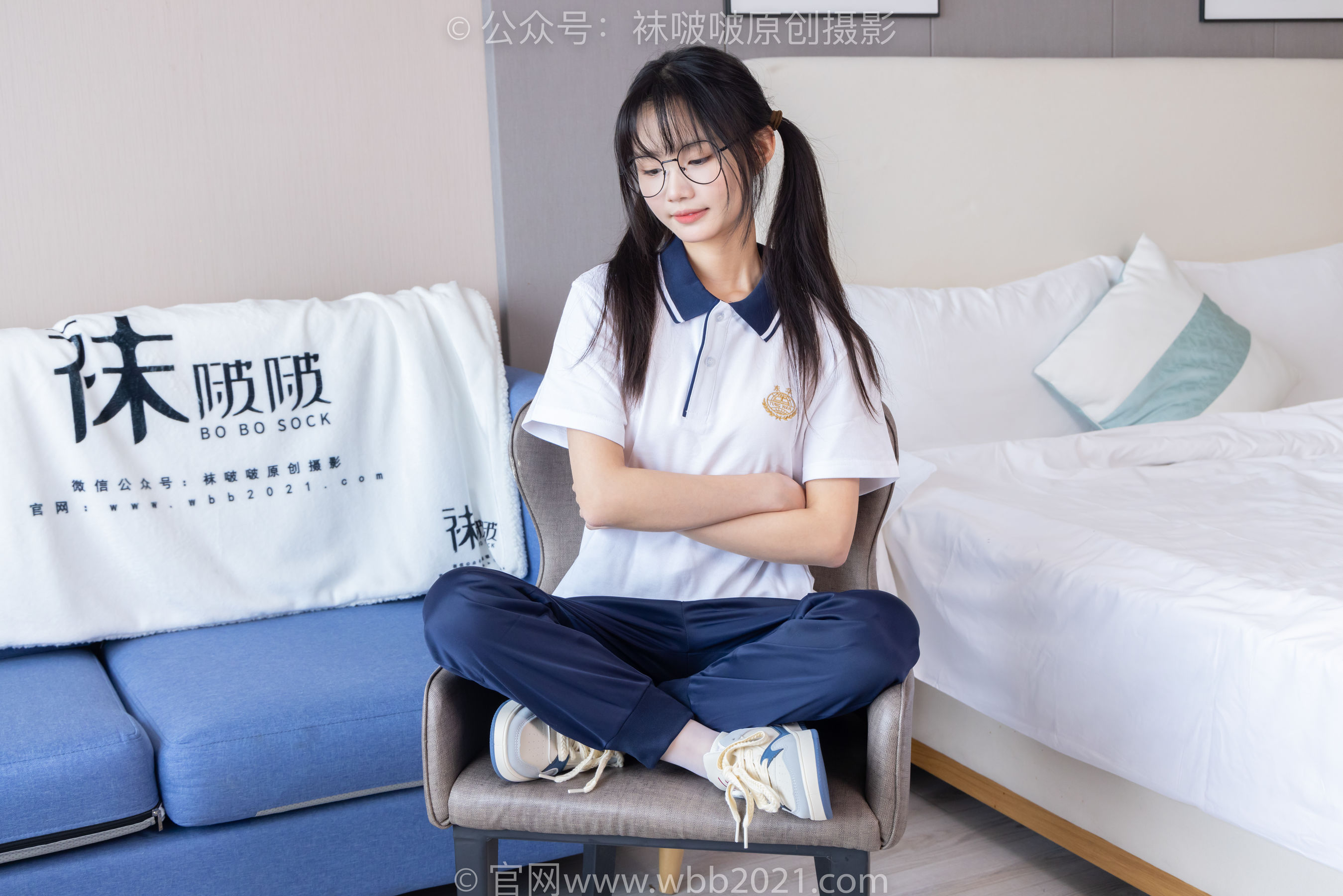 BoBoSocks袜啵啵 No.446 甜甜圈 板鞋、白棉袜、白丝、校服裤里丝/(150P)