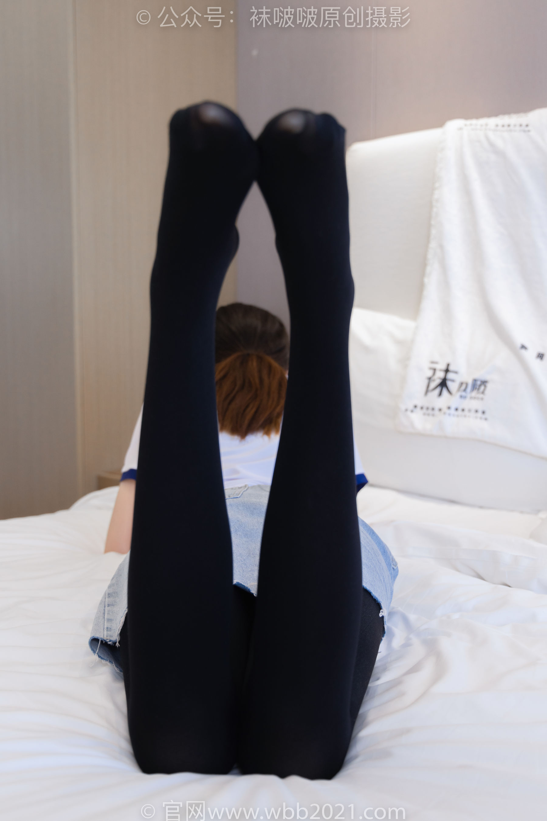 BoBoSocks袜啵啵 No.447 小甜豆 平底鞋、厚黑丝、踩方便面、圣女果、橘子、巧克力蛋糕剧情/(140P)