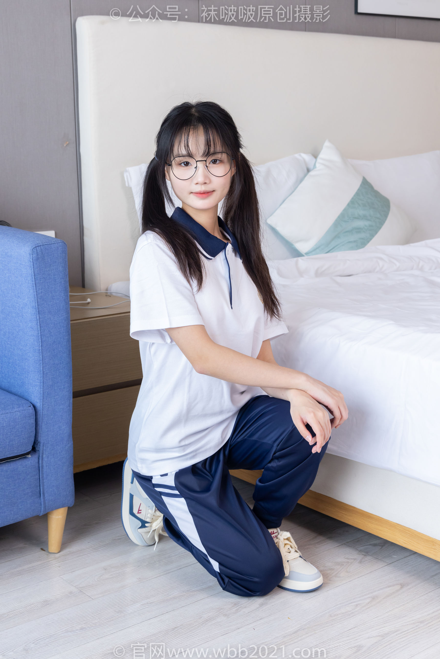 BoBoSocks袜啵啵 No.446 甜甜圈 板鞋、白棉袜、白丝、校服裤里丝/(150P)