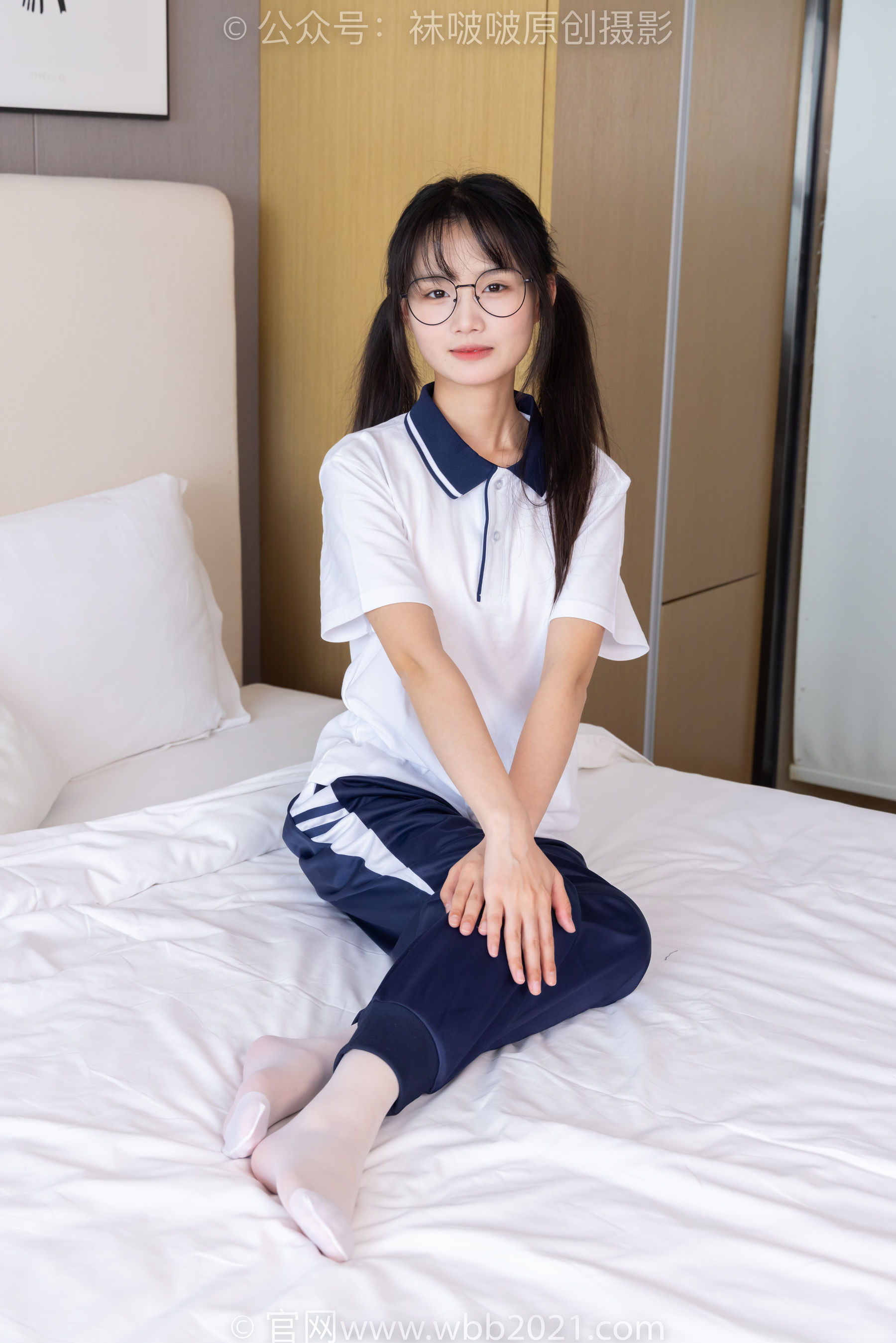 BoBoSocks袜啵啵 No.446 甜甜圈 板鞋、白棉袜、白丝、校服裤里丝/(150P)