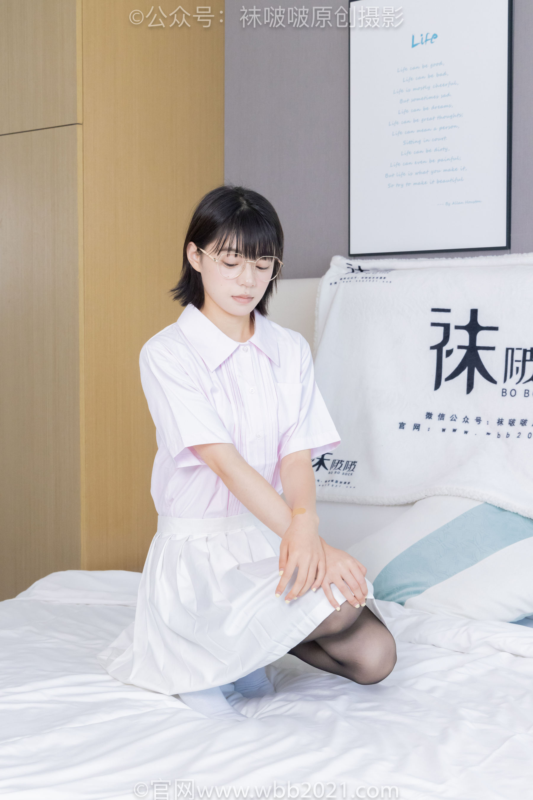 BoBoSocks袜啵啵 No.449 糯米 运动鞋、白棉袜、黑丝/(148P)