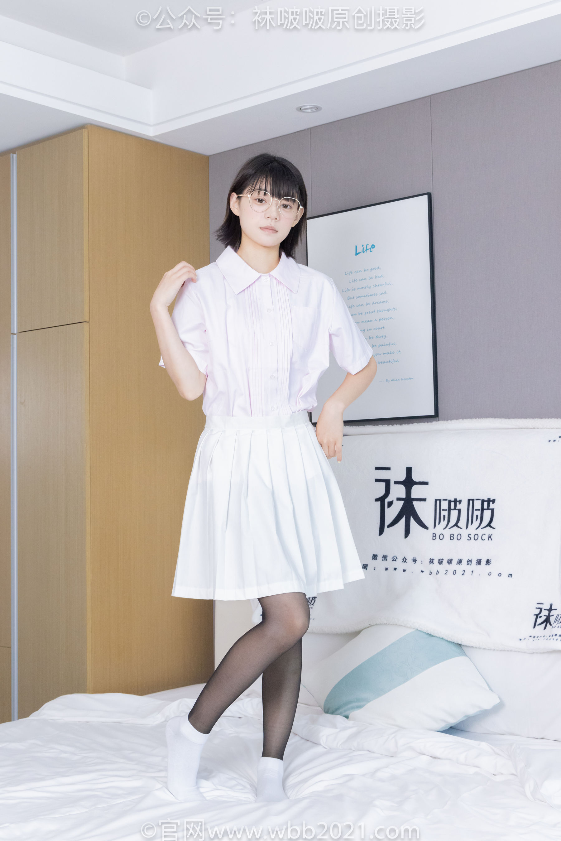 BoBoSocks袜啵啵 No.449 糯米 运动鞋、白棉袜、黑丝/(148P)