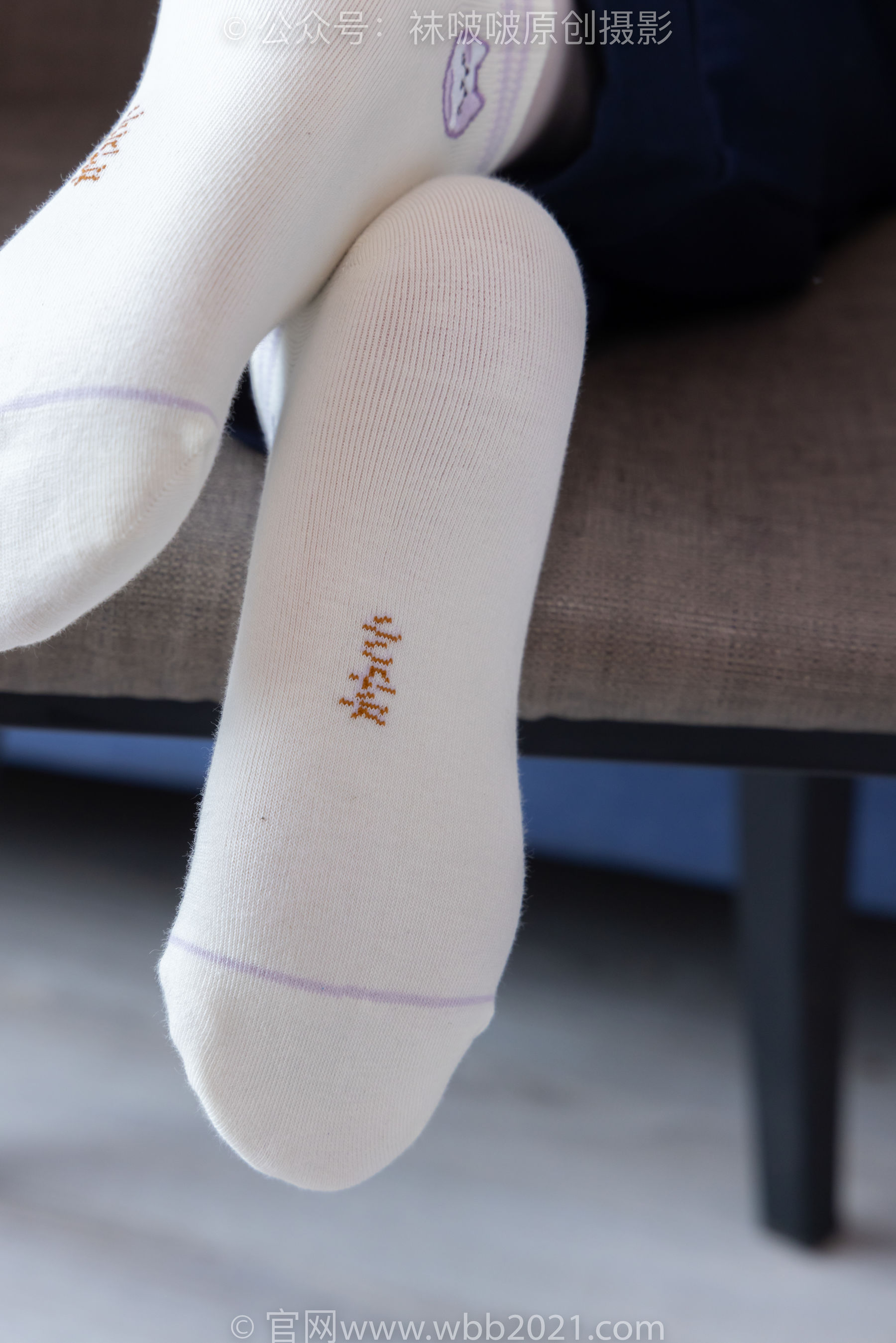 BoBoSocks袜啵啵 No.446 甜甜圈 板鞋、白棉袜、白丝、校服裤里丝/(150P)