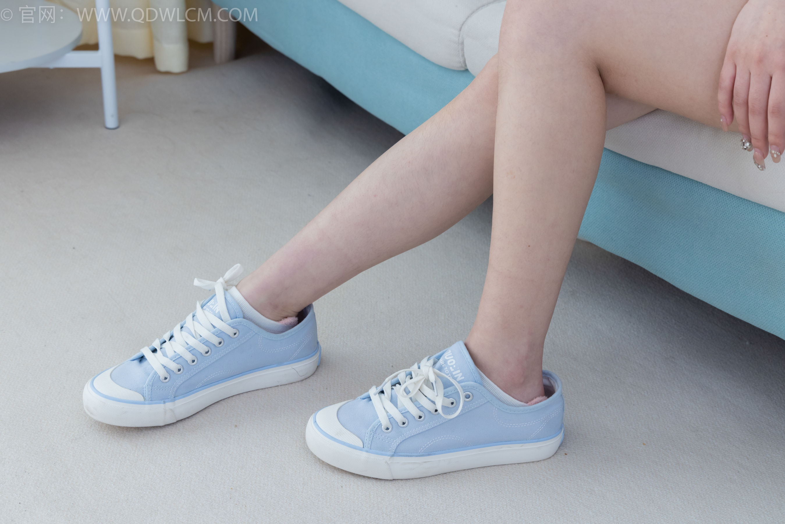 物恋传媒 No.2176 闪闪 -牵你的手/(180P)