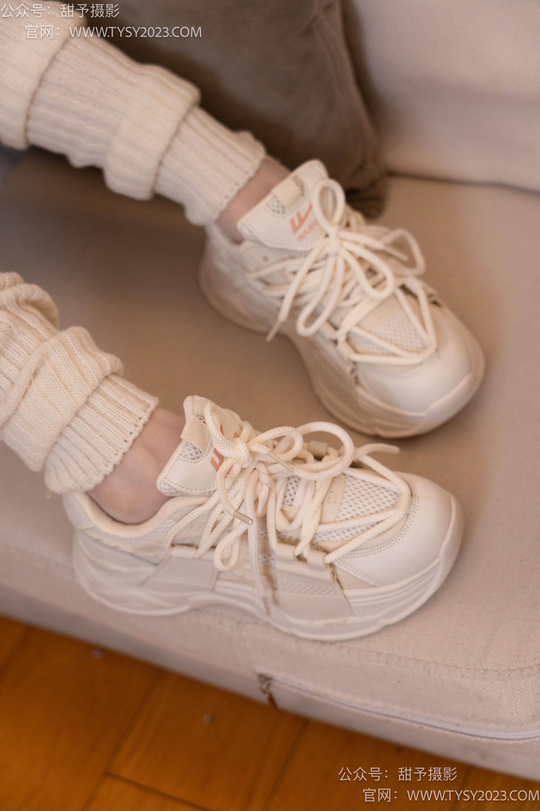 甜予摄影 No.097 齐齐 -运动鞋、薄白丝（脚尖加固款）/(125P)