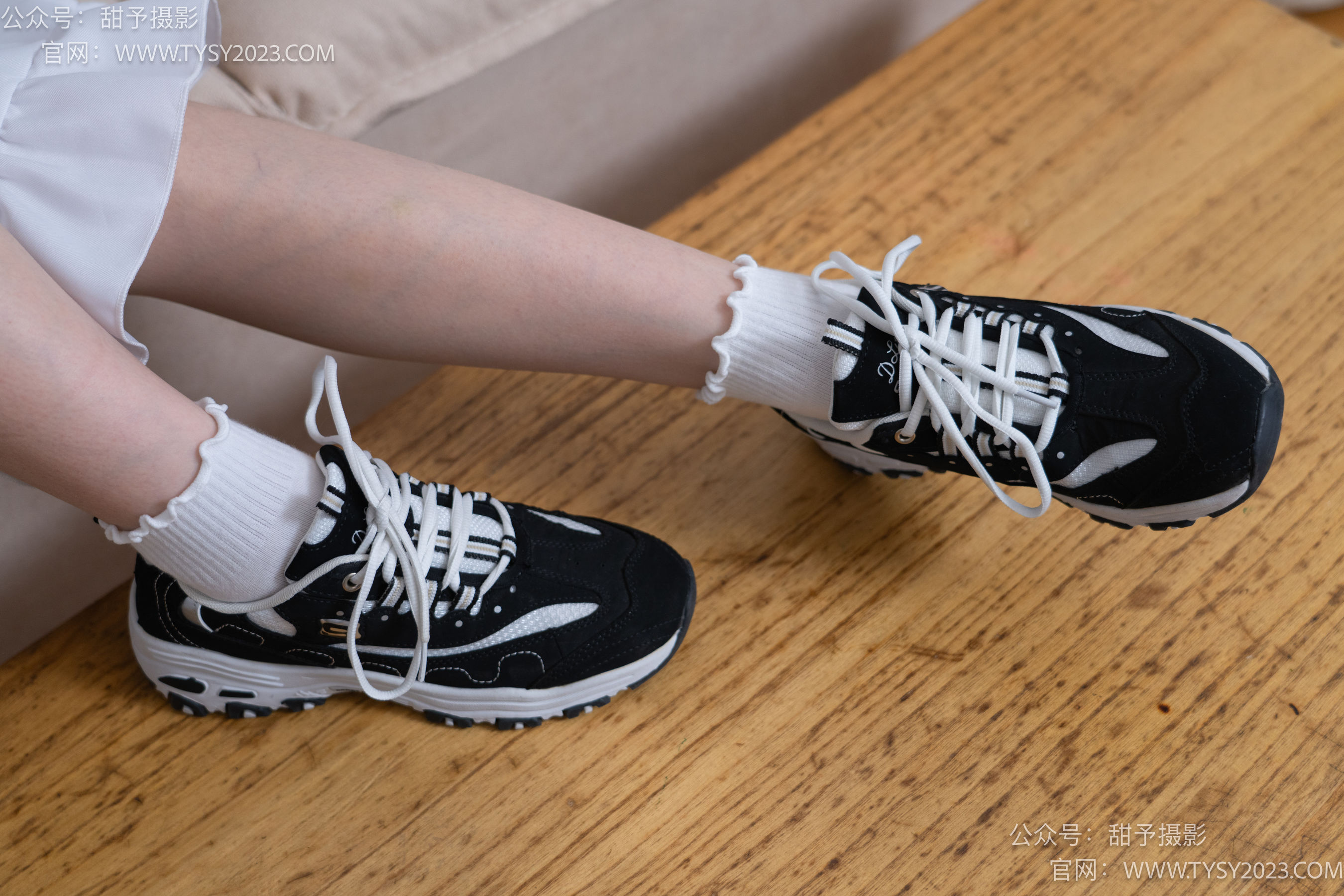 甜予摄影 No.083 璇璇 -运动鞋、白棉袜、裸足/(133P)
